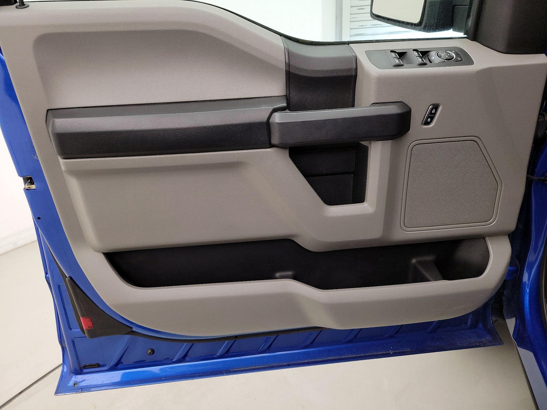 Thumbnail: 2016 Ford F-150 - 12