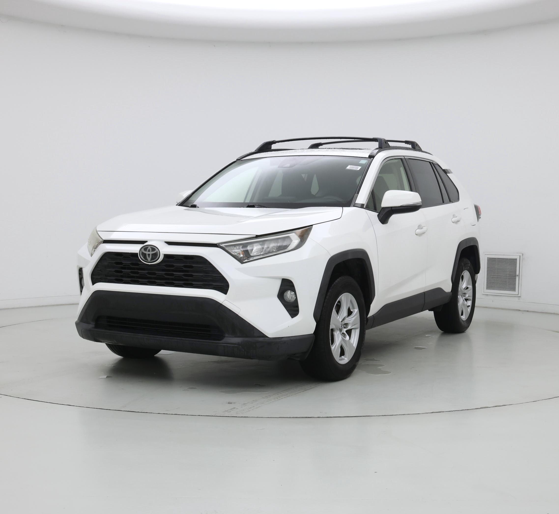 Thumbnail: 2019 Toyota RAV4 - 4