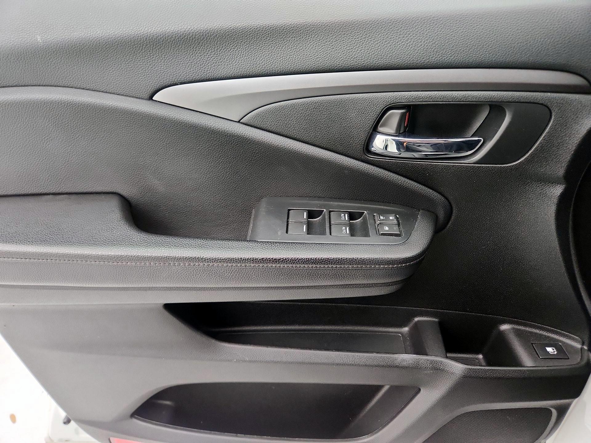 Thumbnail: 2021 Honda Passport - 12