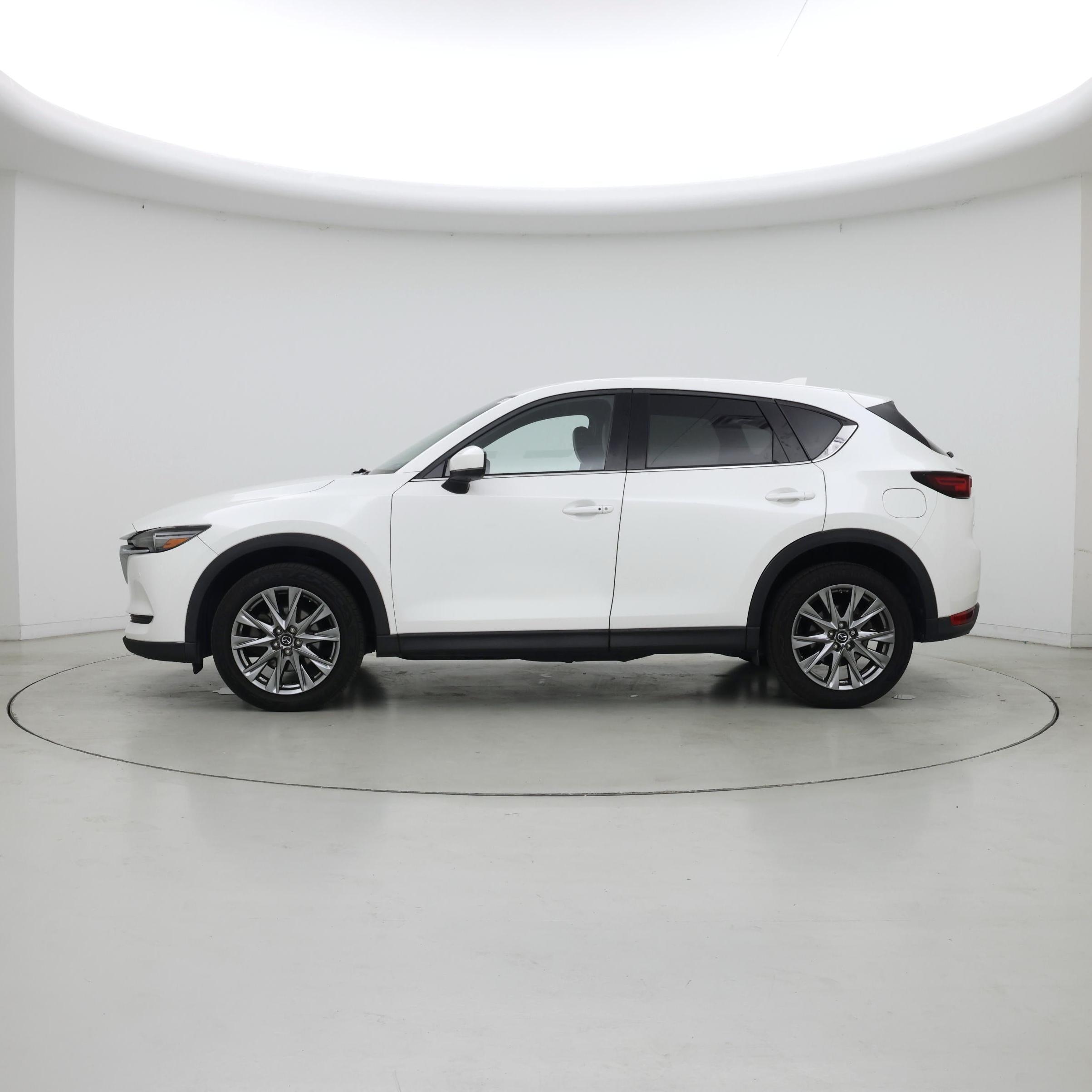 Thumbnail: 2019 Mazda CX-5 - 3