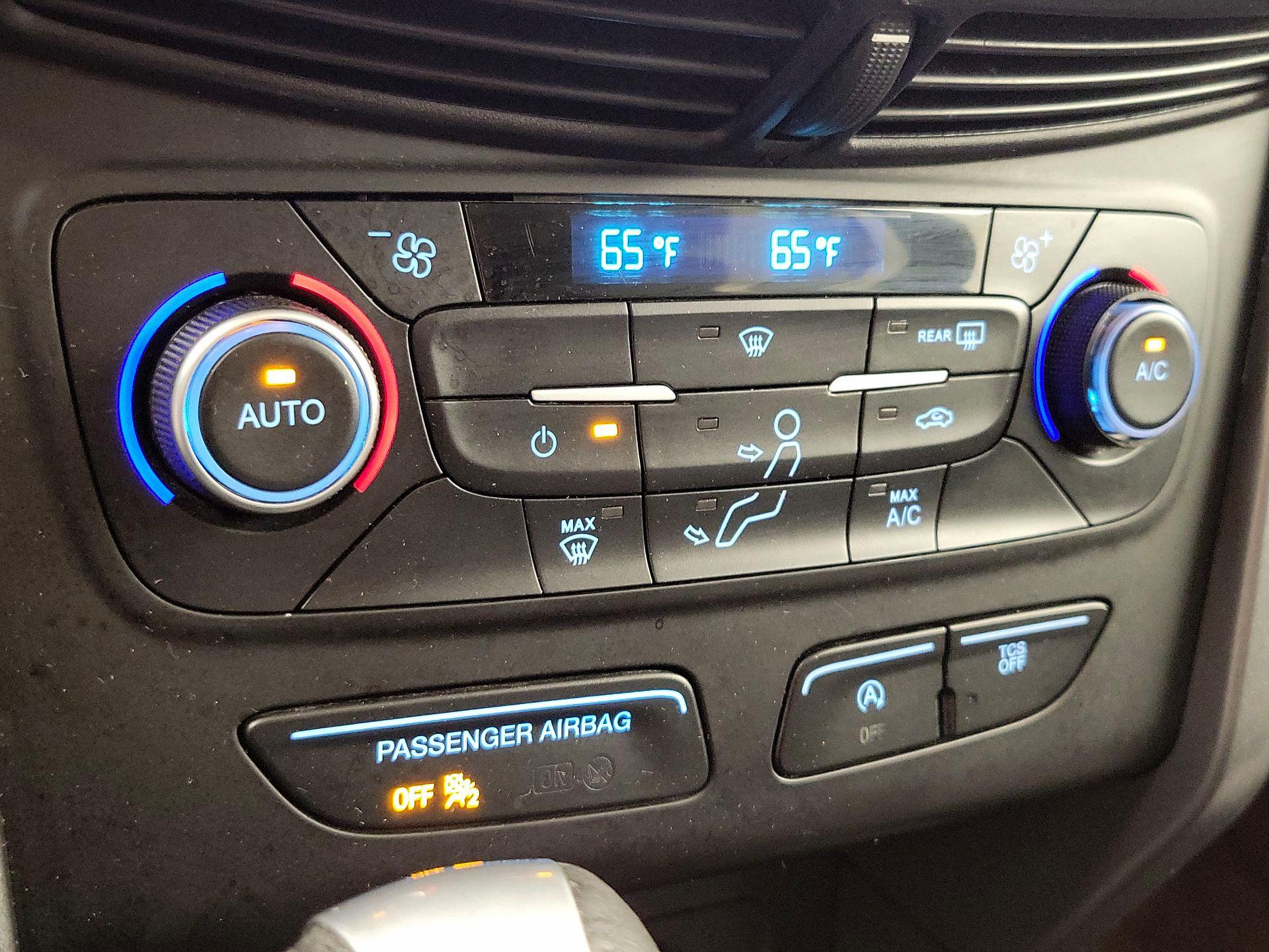 Thumbnail: 2017 Ford Escape - 16