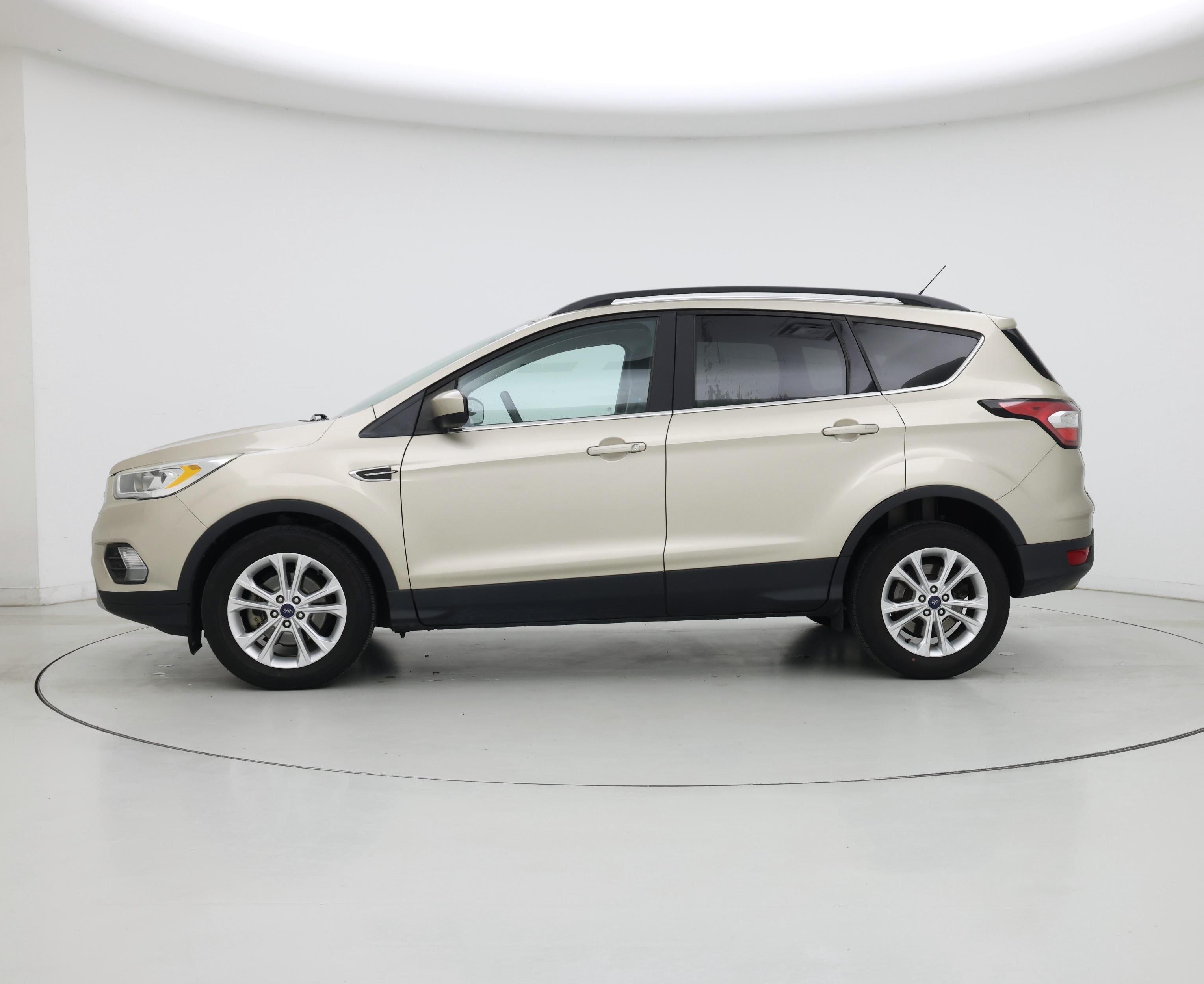 Thumbnail: 2017 Ford Escape - 7