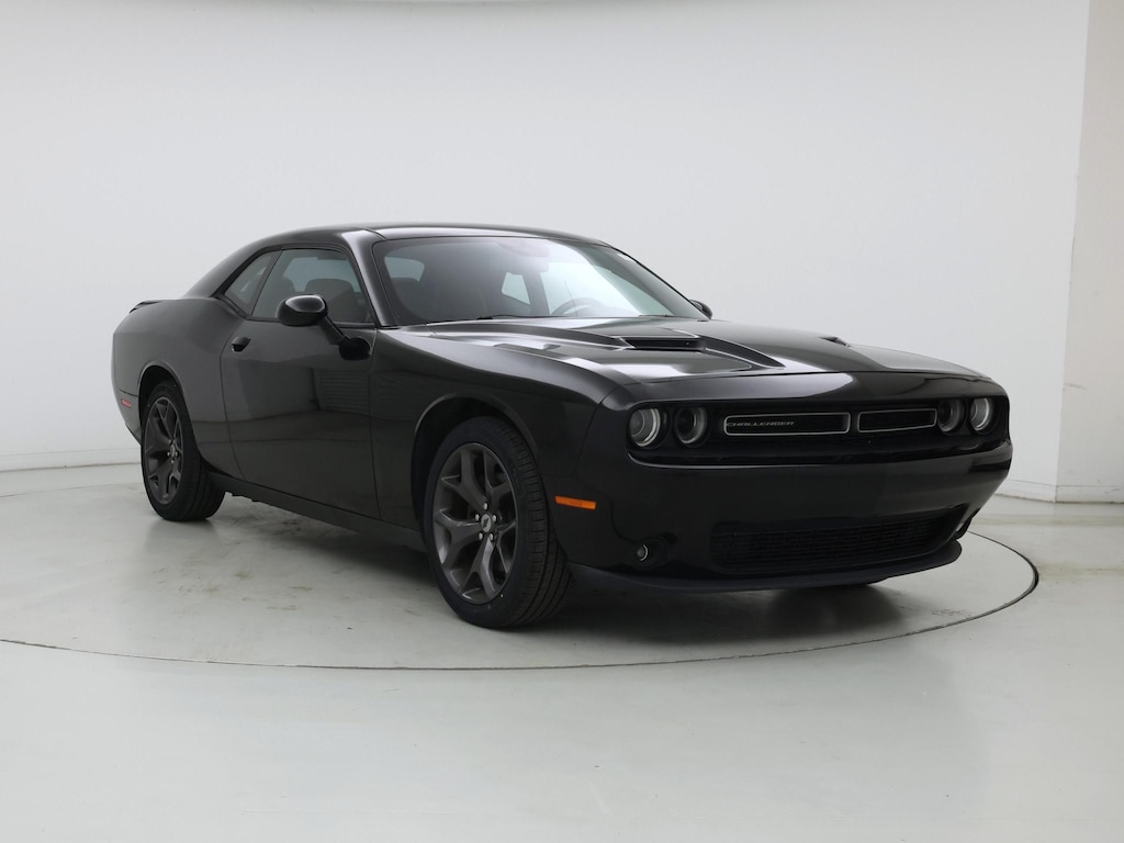 2019 Dodge Challenger SXT RWD