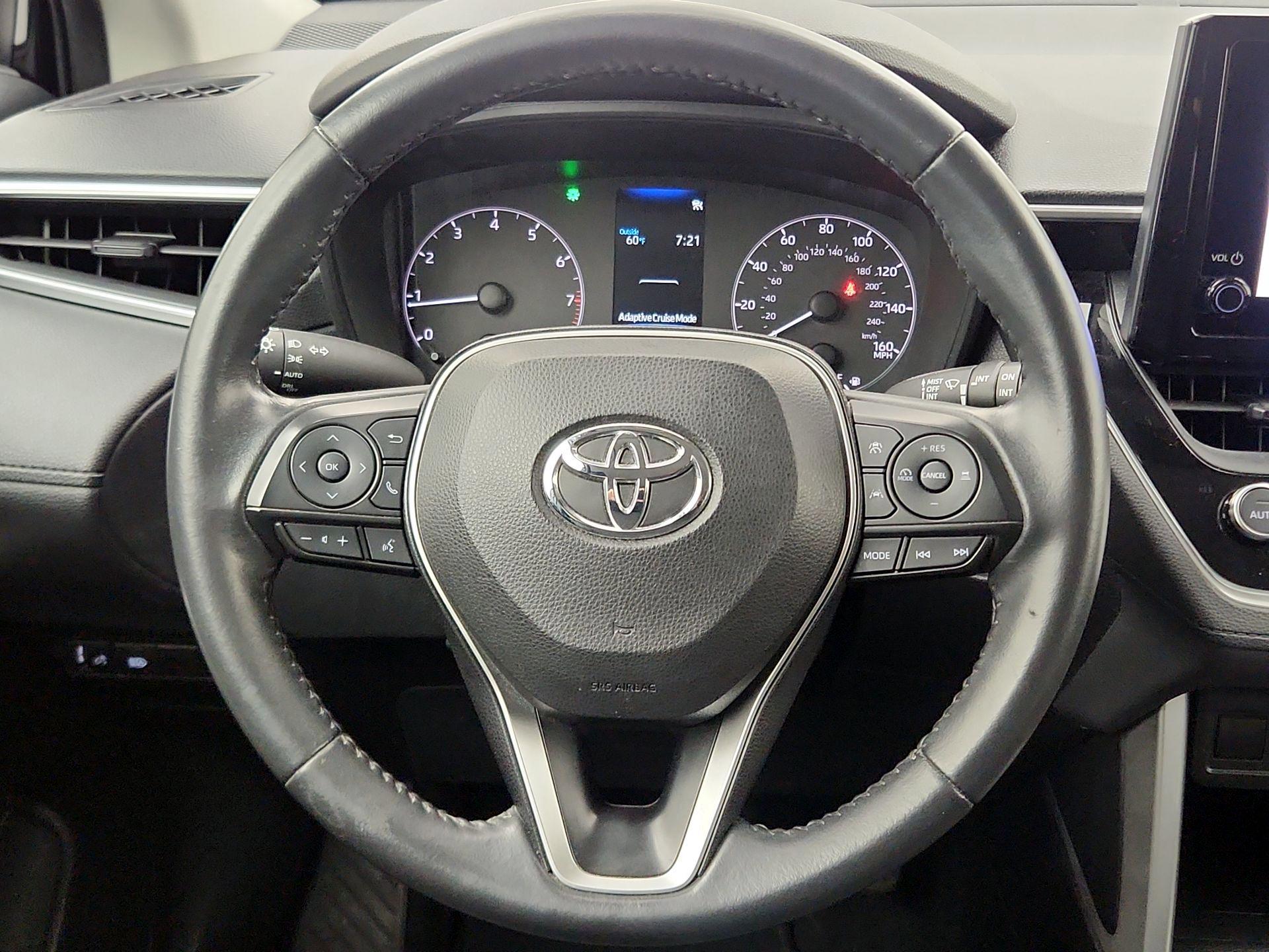 Thumbnail: 2023 Toyota Corolla Cross - 10