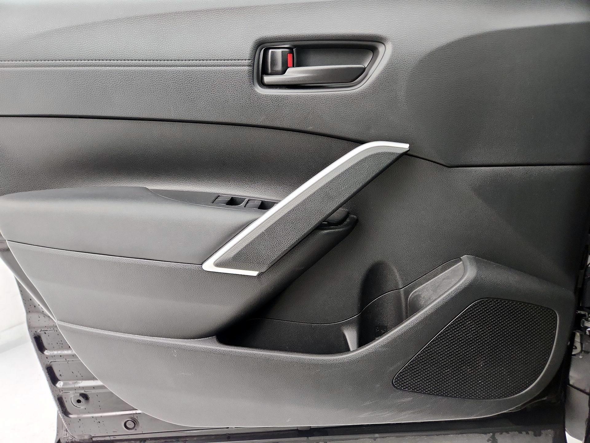 Thumbnail: 2023 Toyota Corolla Cross - 12