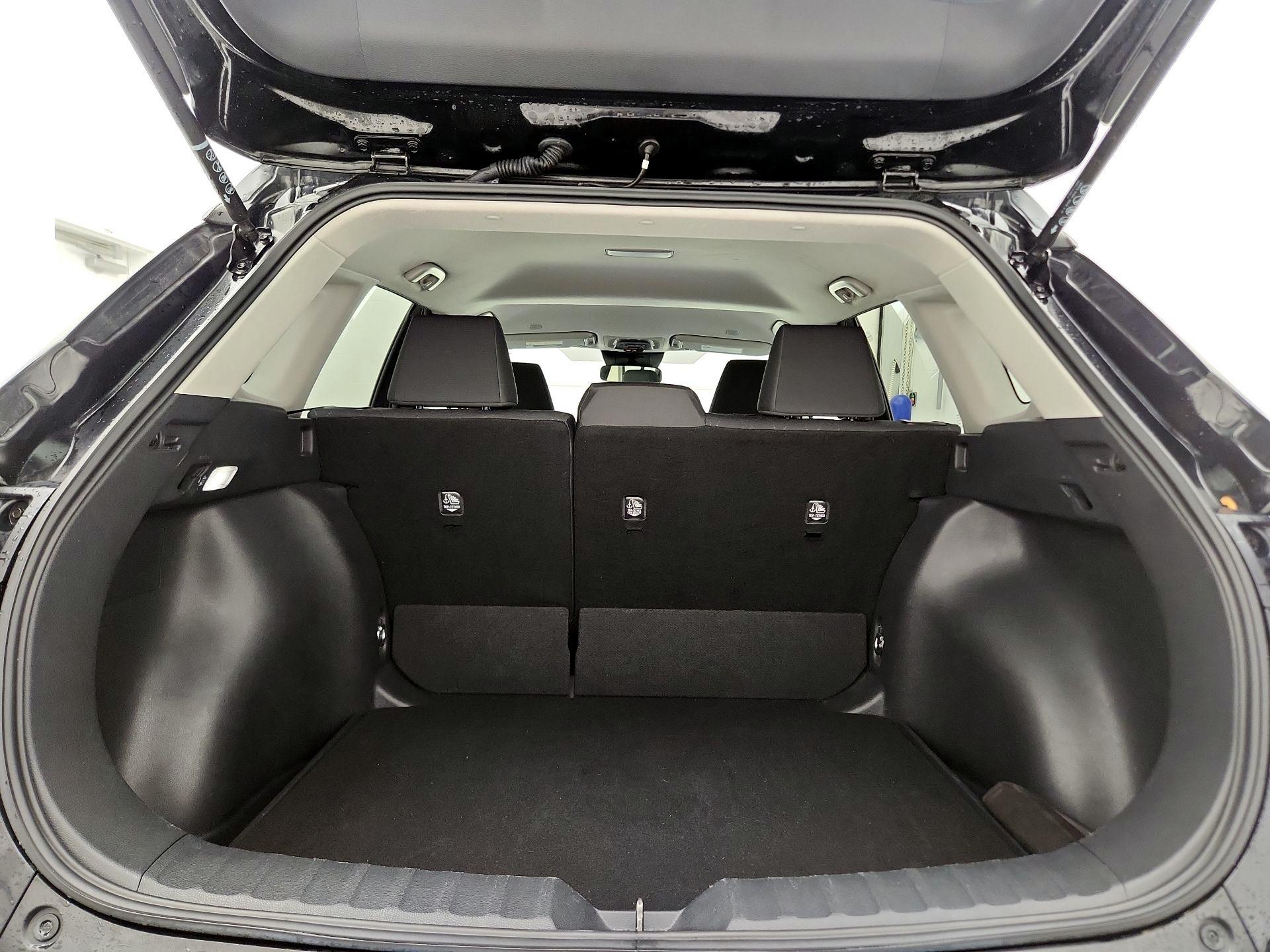 Thumbnail: 2023 Toyota Corolla Cross - 20