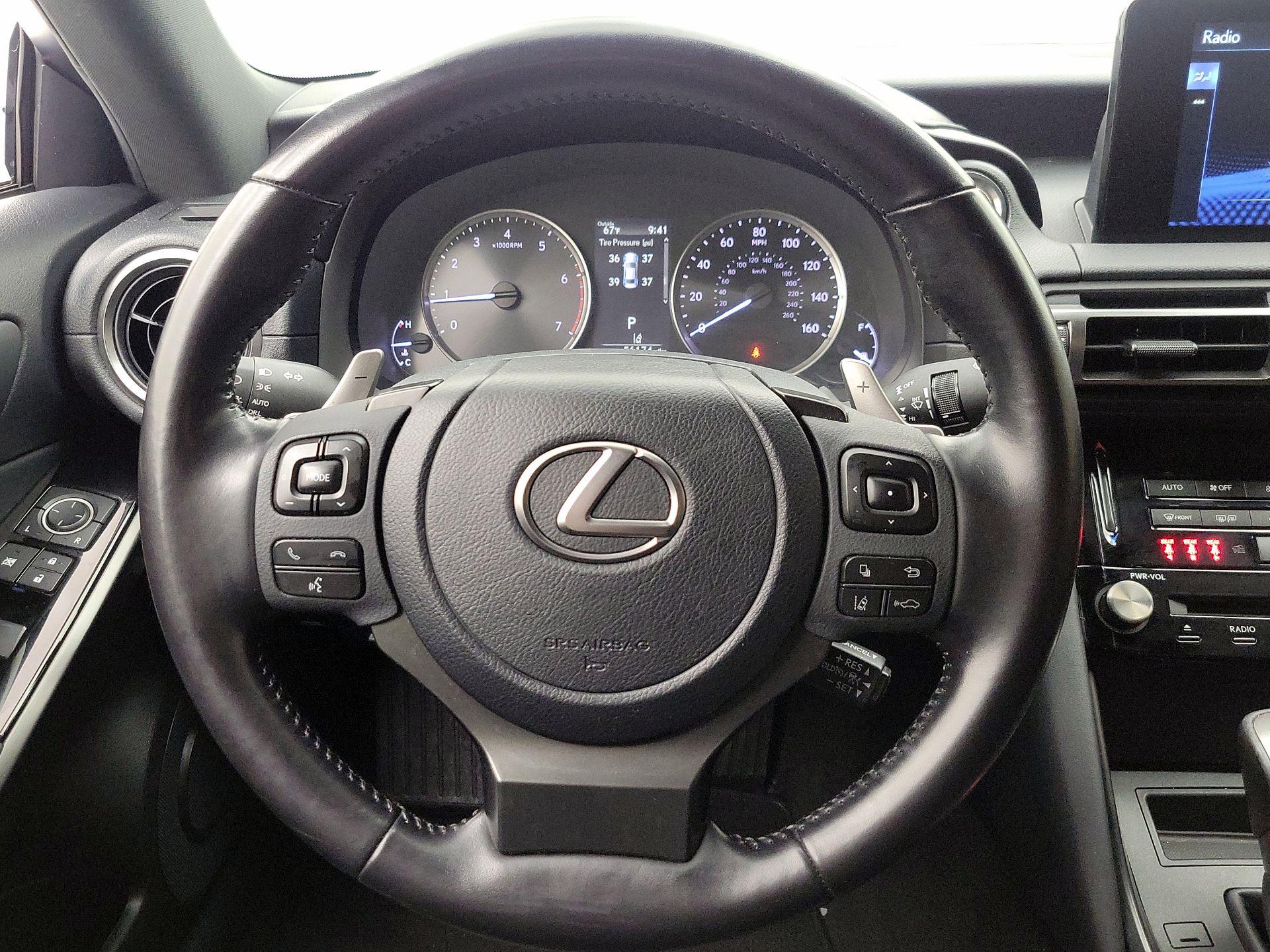 Thumbnail: 2022 Lexus IS - 10