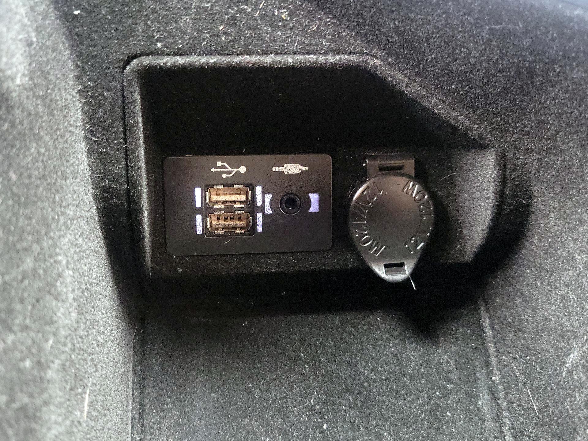 Thumbnail: 2022 Lexus IS - 18