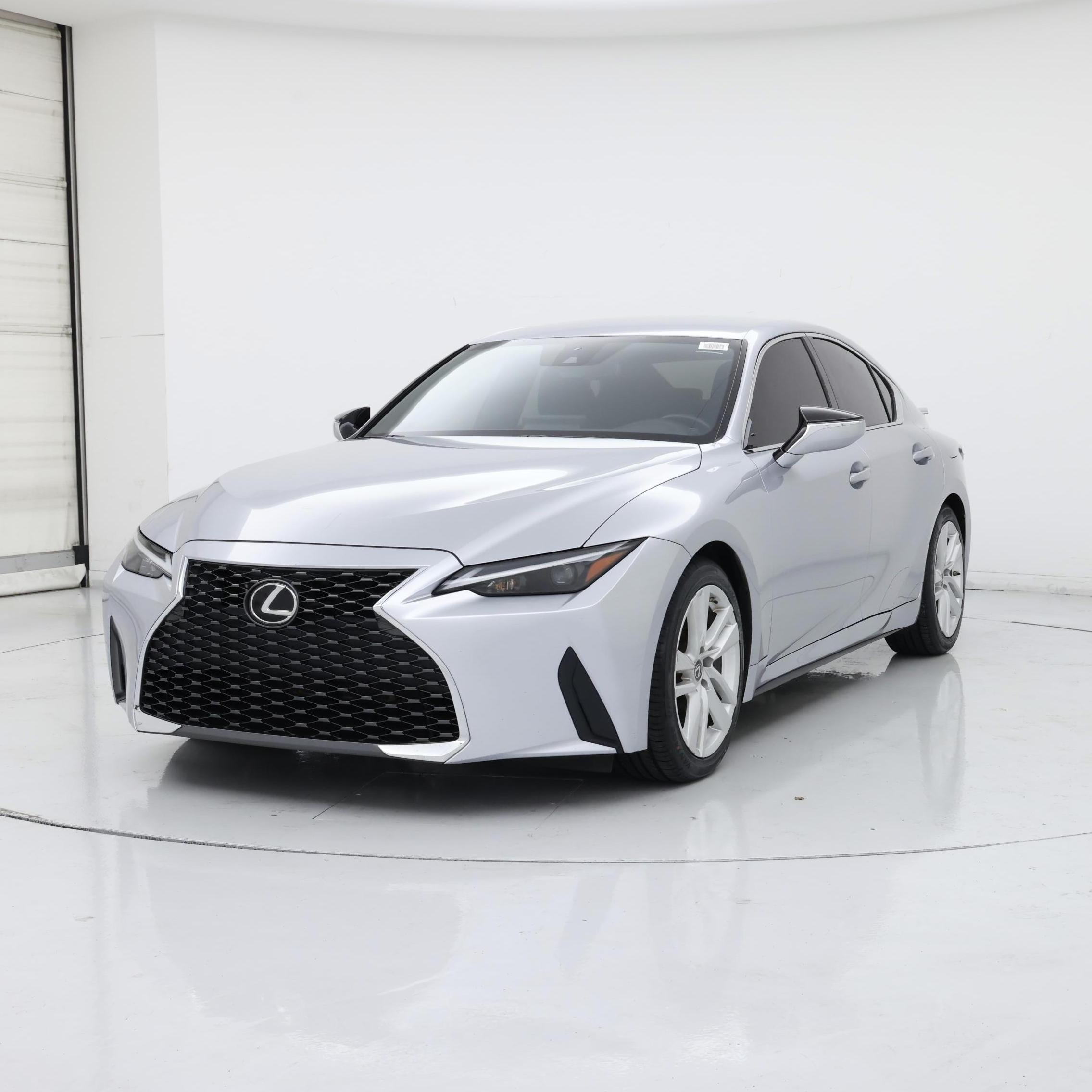 Thumbnail: 2022 Lexus IS - 4