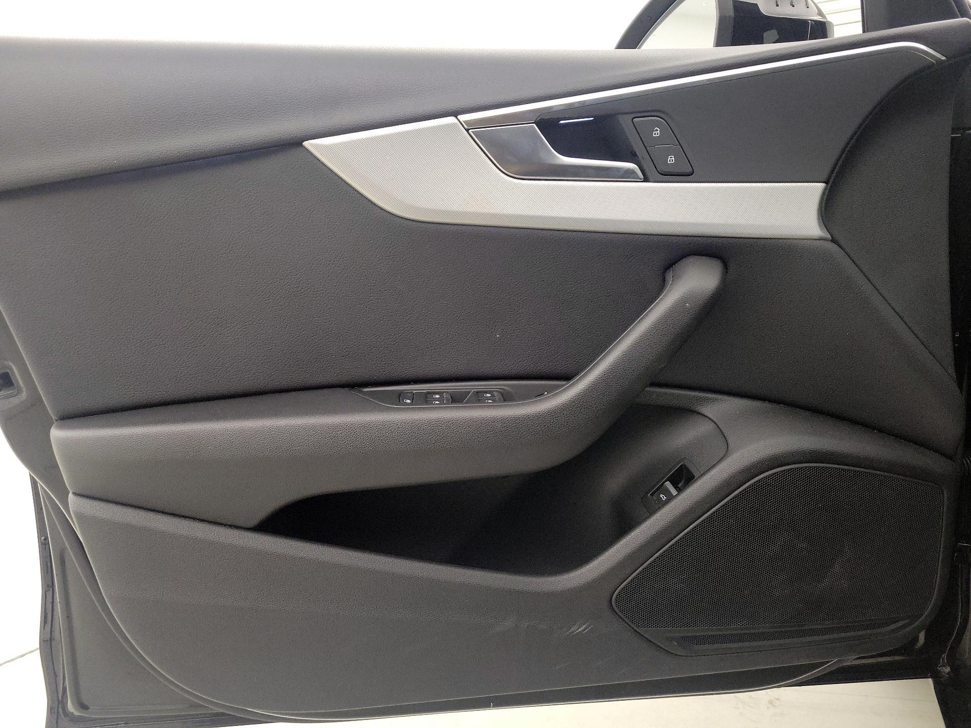 Thumbnail: 2017 Audi A4 - 12