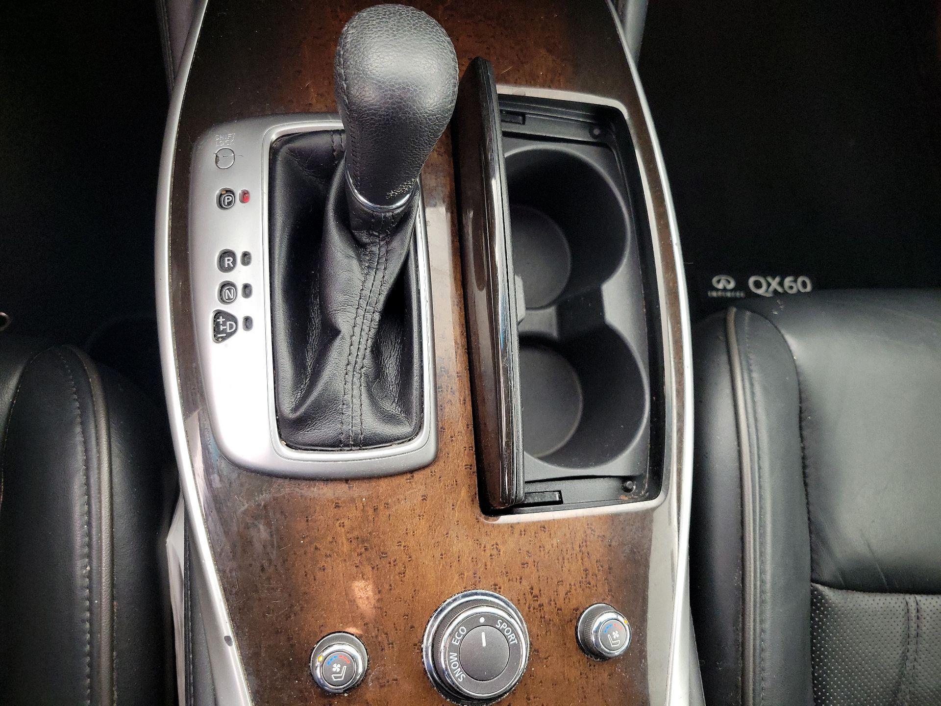 Thumbnail: 2015 INFINITI QX60 - 18