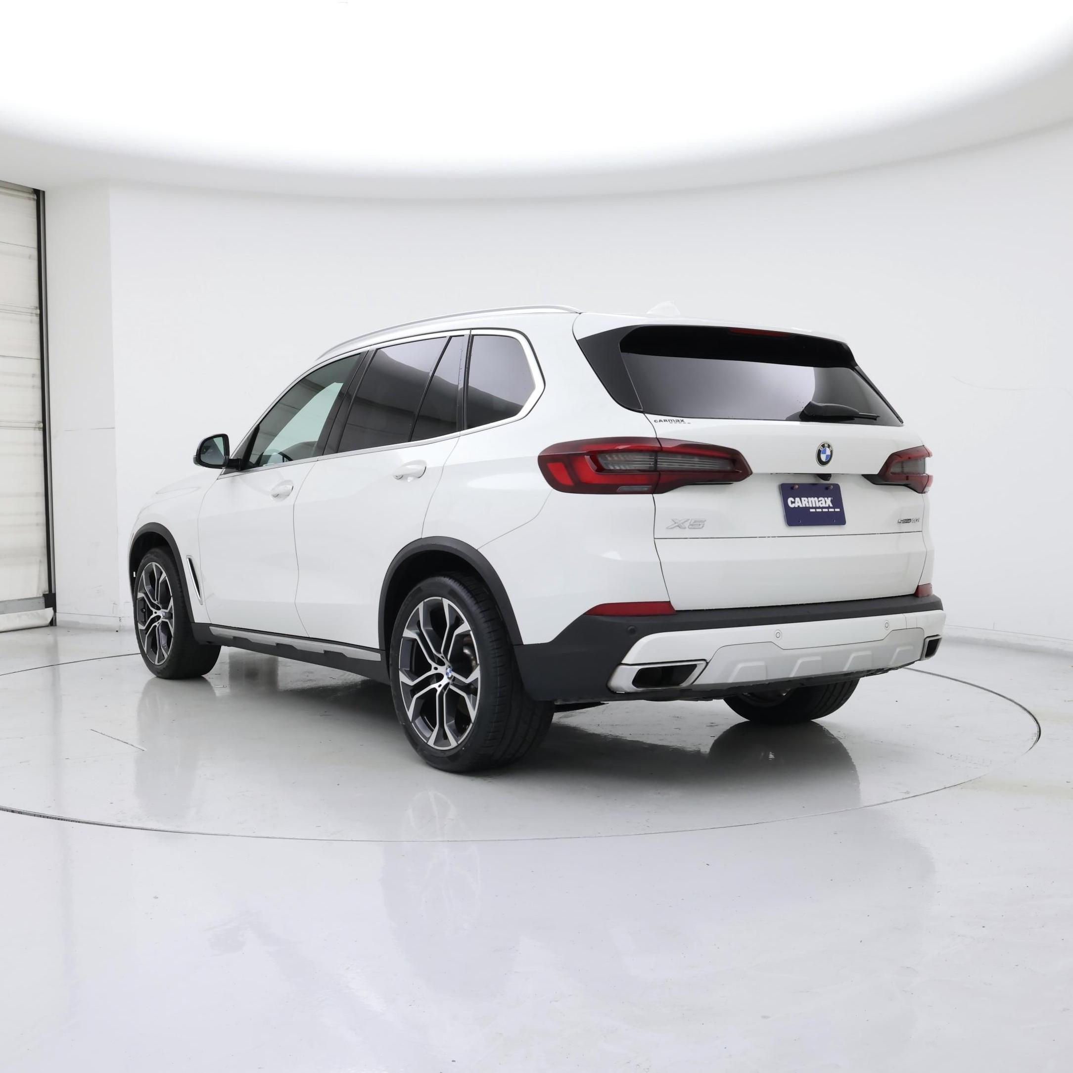 Thumbnail: 2022 BMW X5 - 2