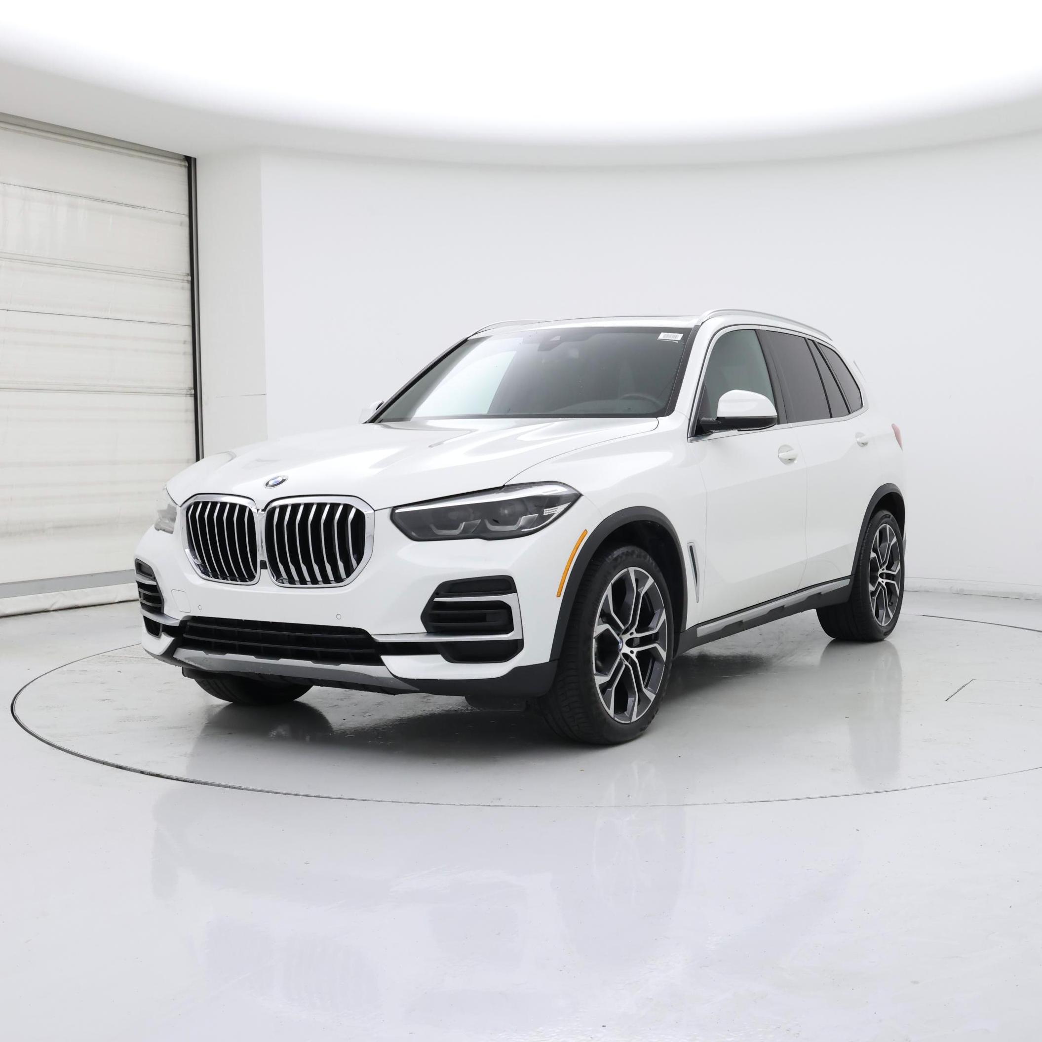 Thumbnail: 2022 BMW X5 - 4