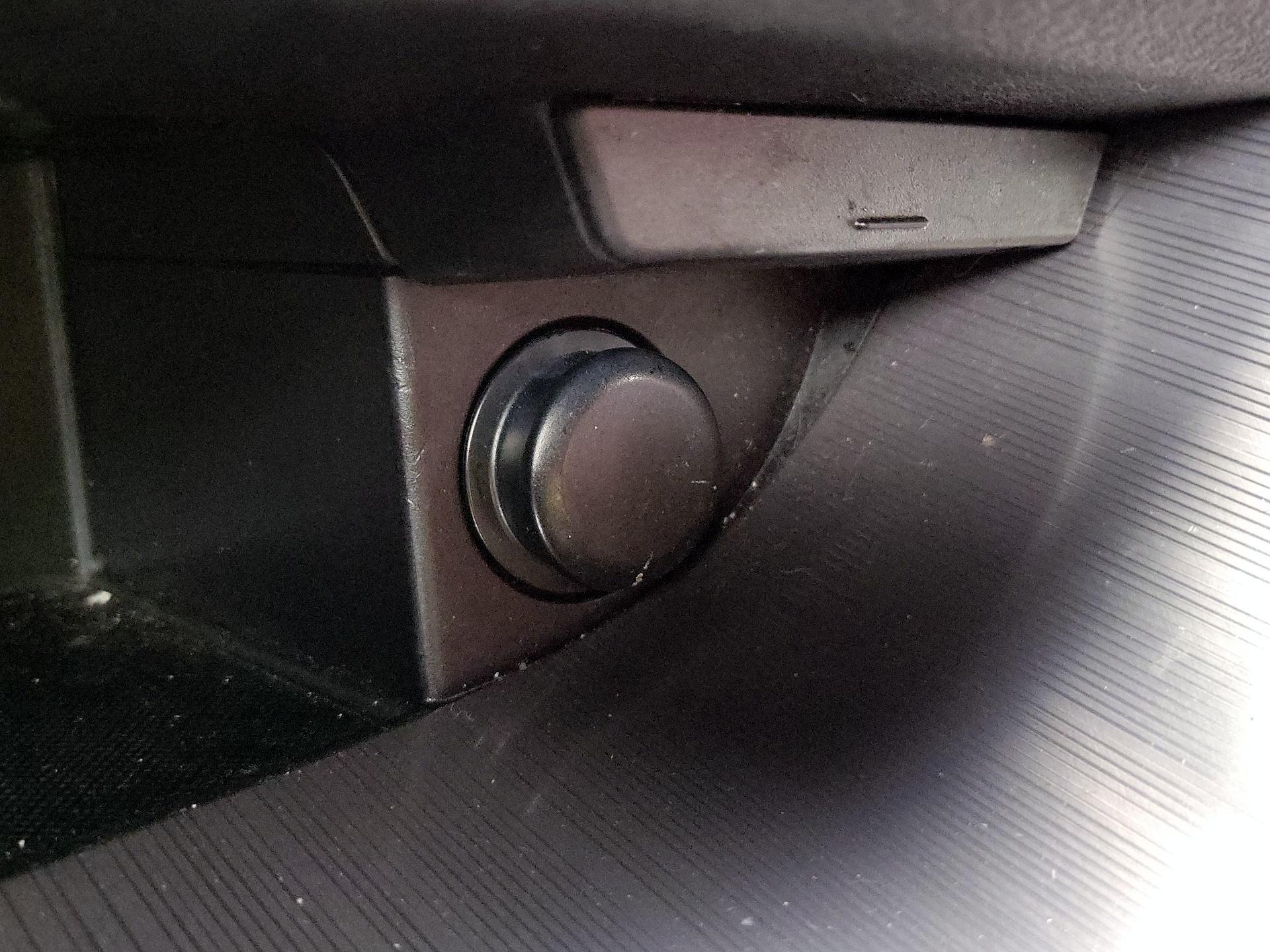 Thumbnail: 2019 Lexus RX - 19