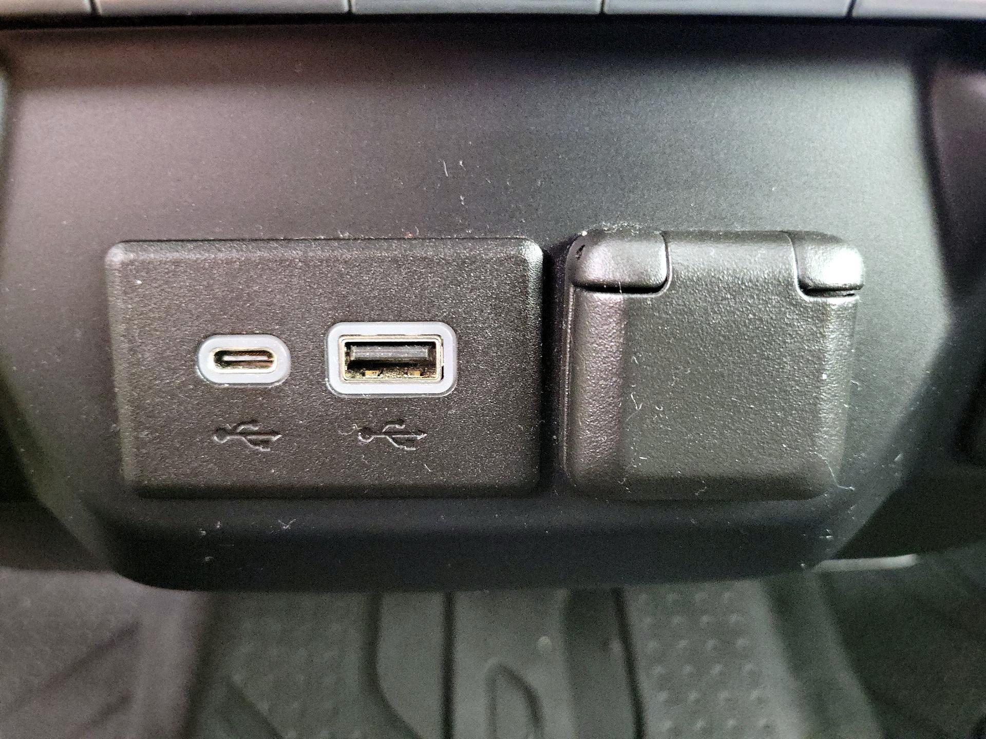 Thumbnail: 2019 Chevrolet Silverado 1500 - 18