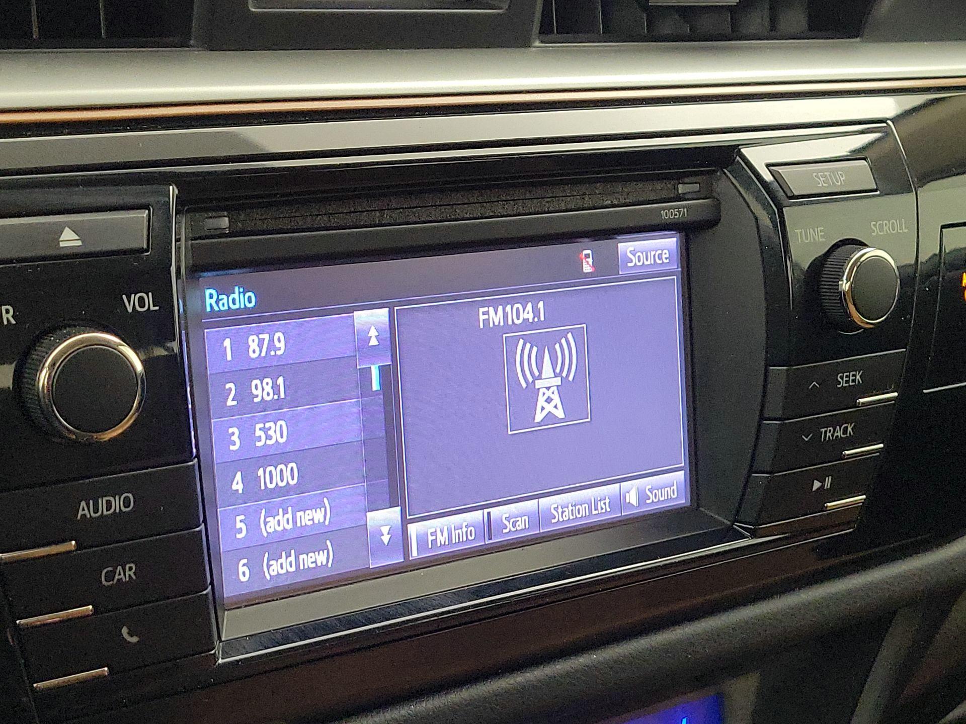 Thumbnail: 2016 Toyota Corolla - 15