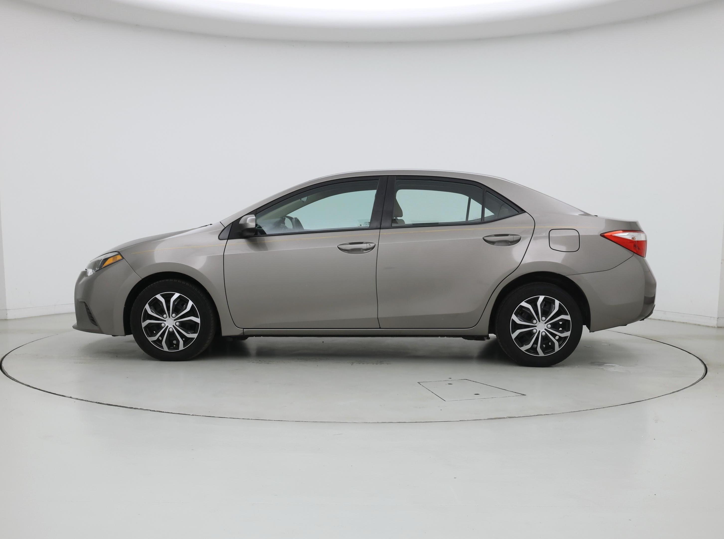 Thumbnail: 2016 Toyota Corolla - 3