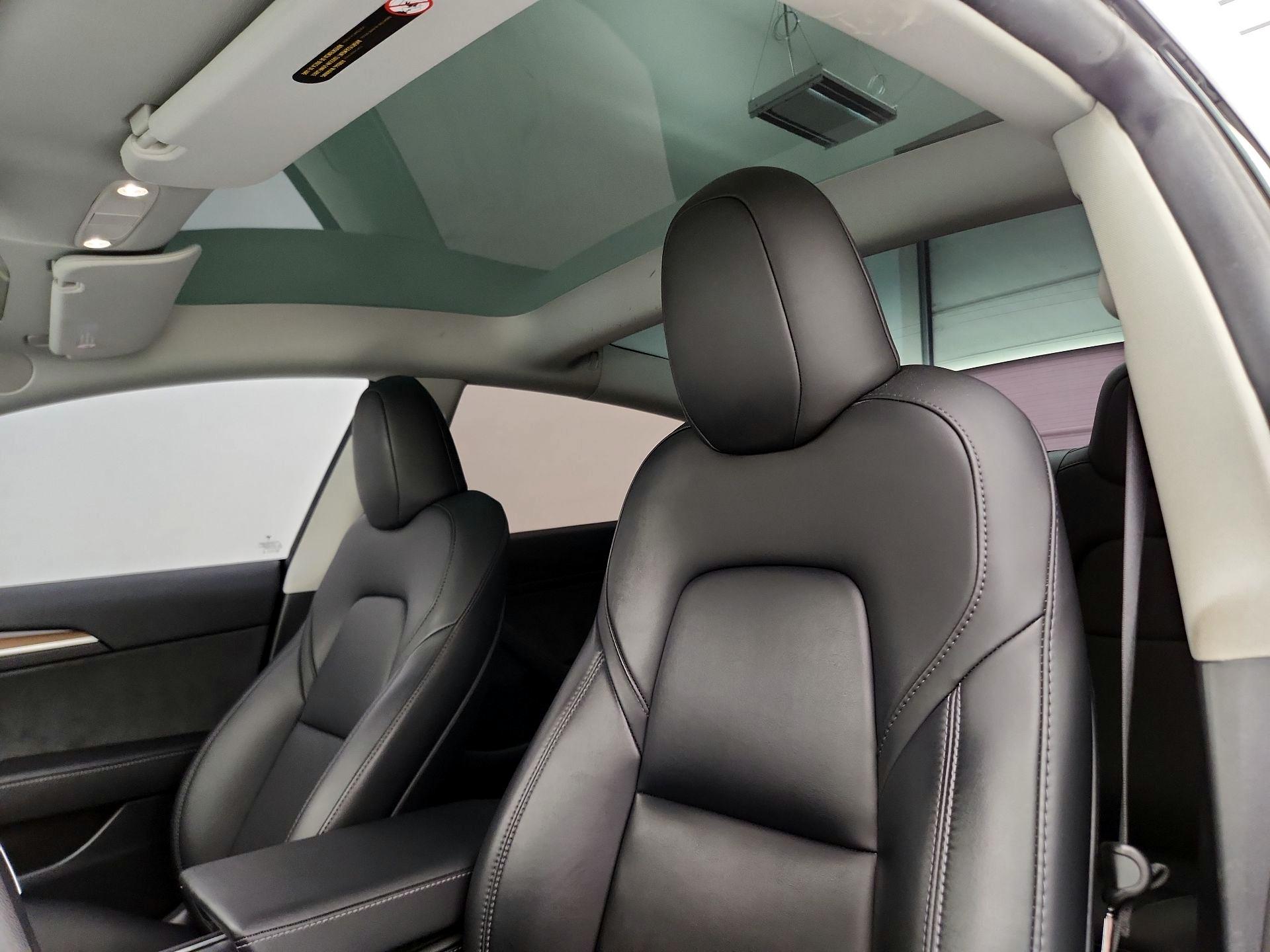 Thumbnail: 2023 Tesla Model 3 - 18