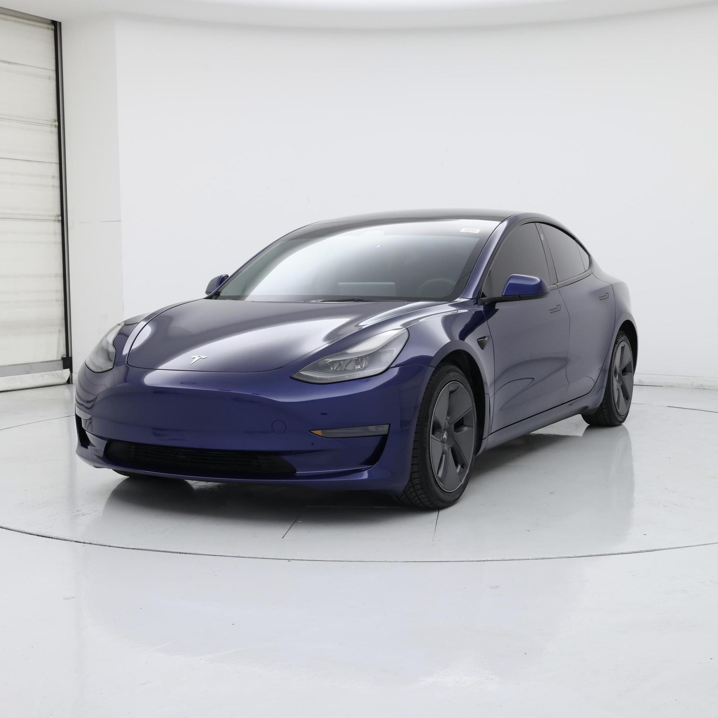 Thumbnail: 2023 Tesla Model 3 - 4