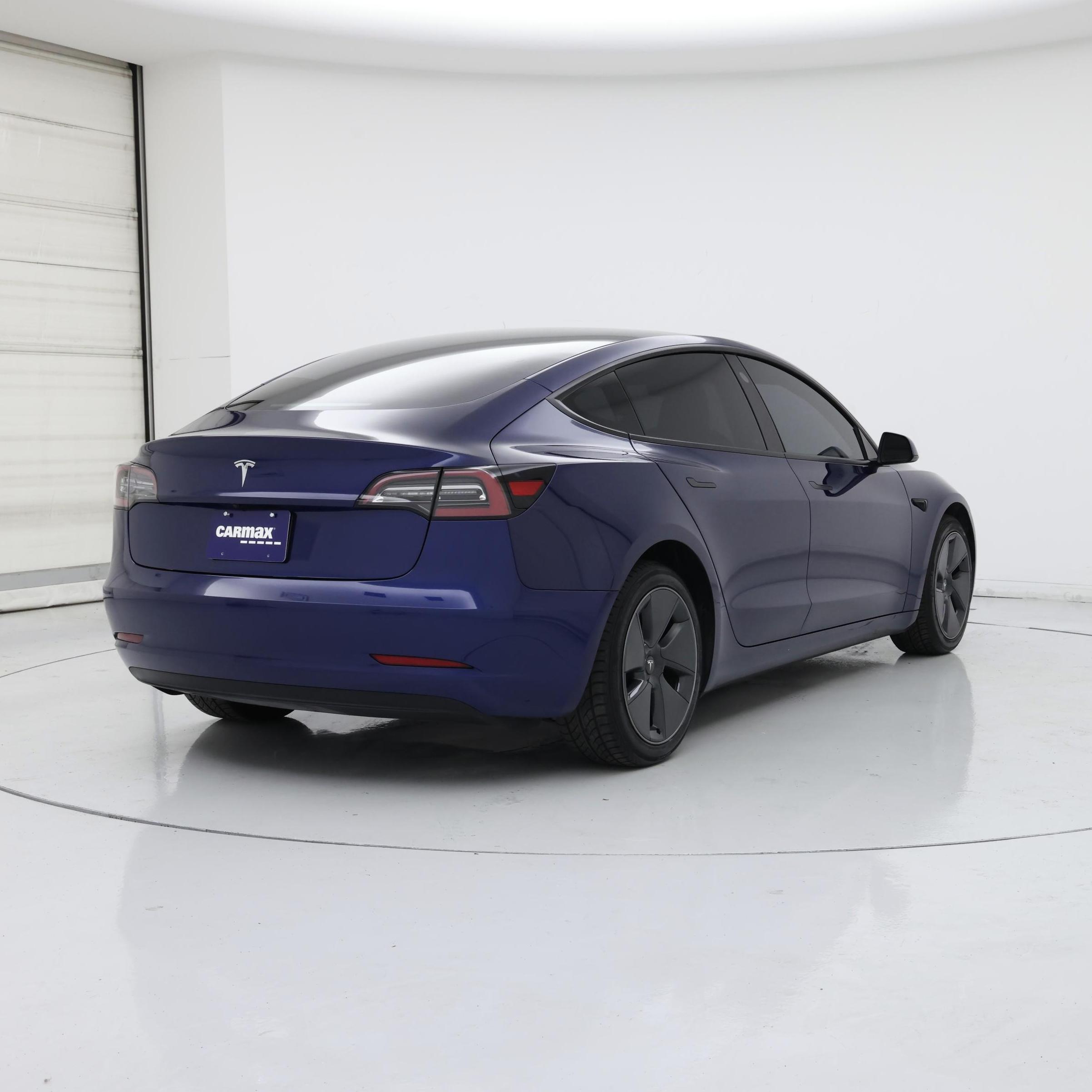 Thumbnail: 2023 Tesla Model 3 - 8