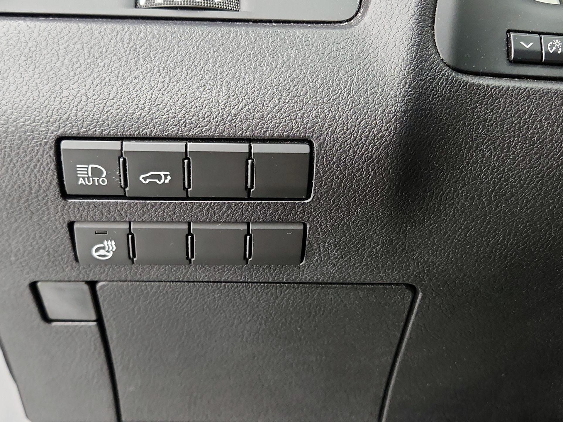 Thumbnail: 2022 Lexus RX - 13