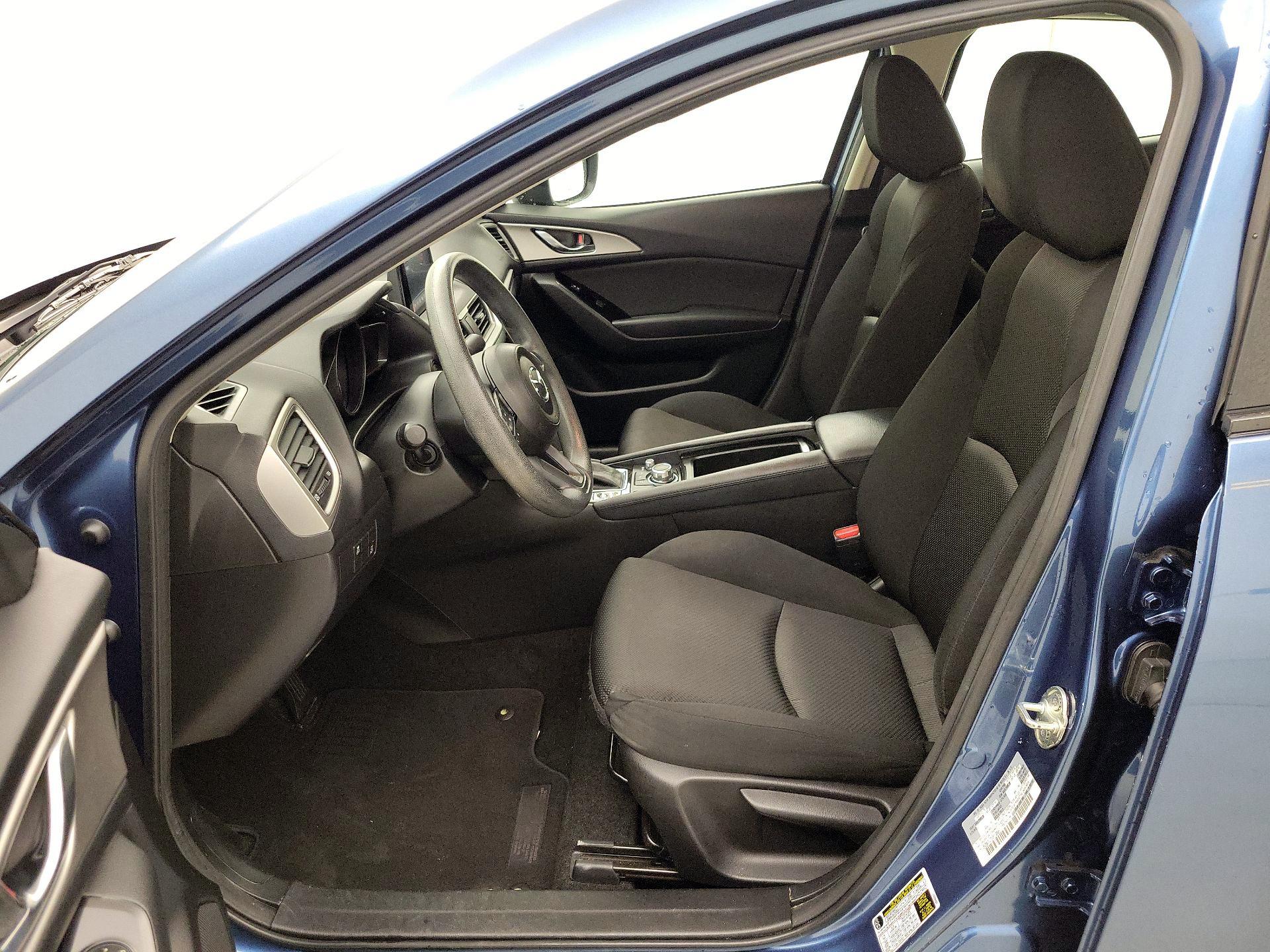 Thumbnail: 2018 Mazda Mazda3 - 11