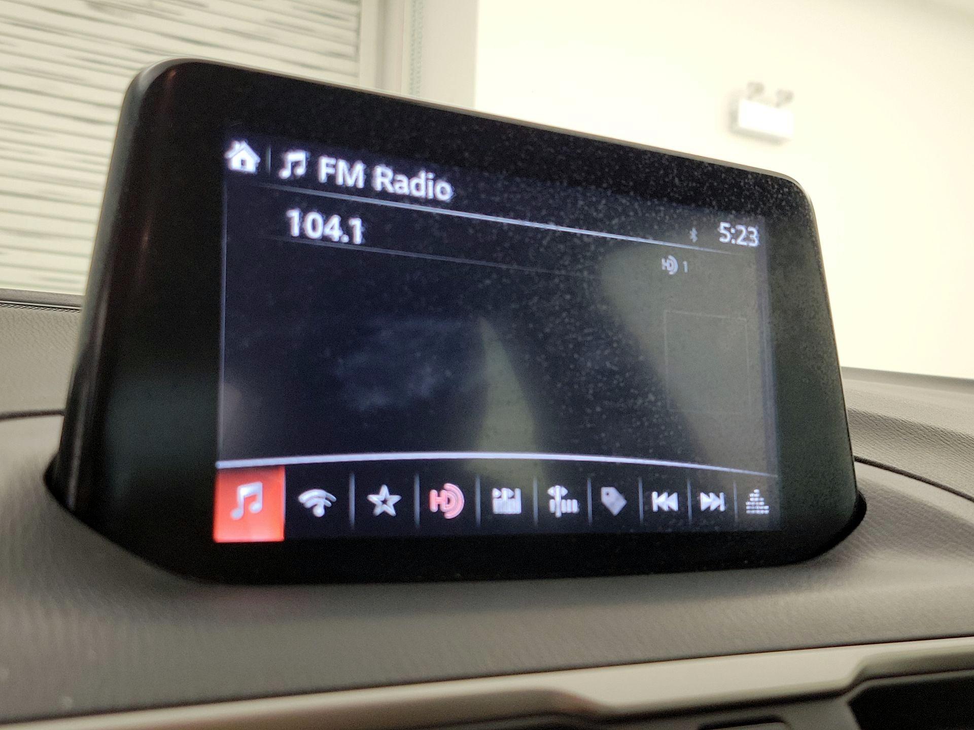 Thumbnail: 2018 Mazda Mazda3 - 15