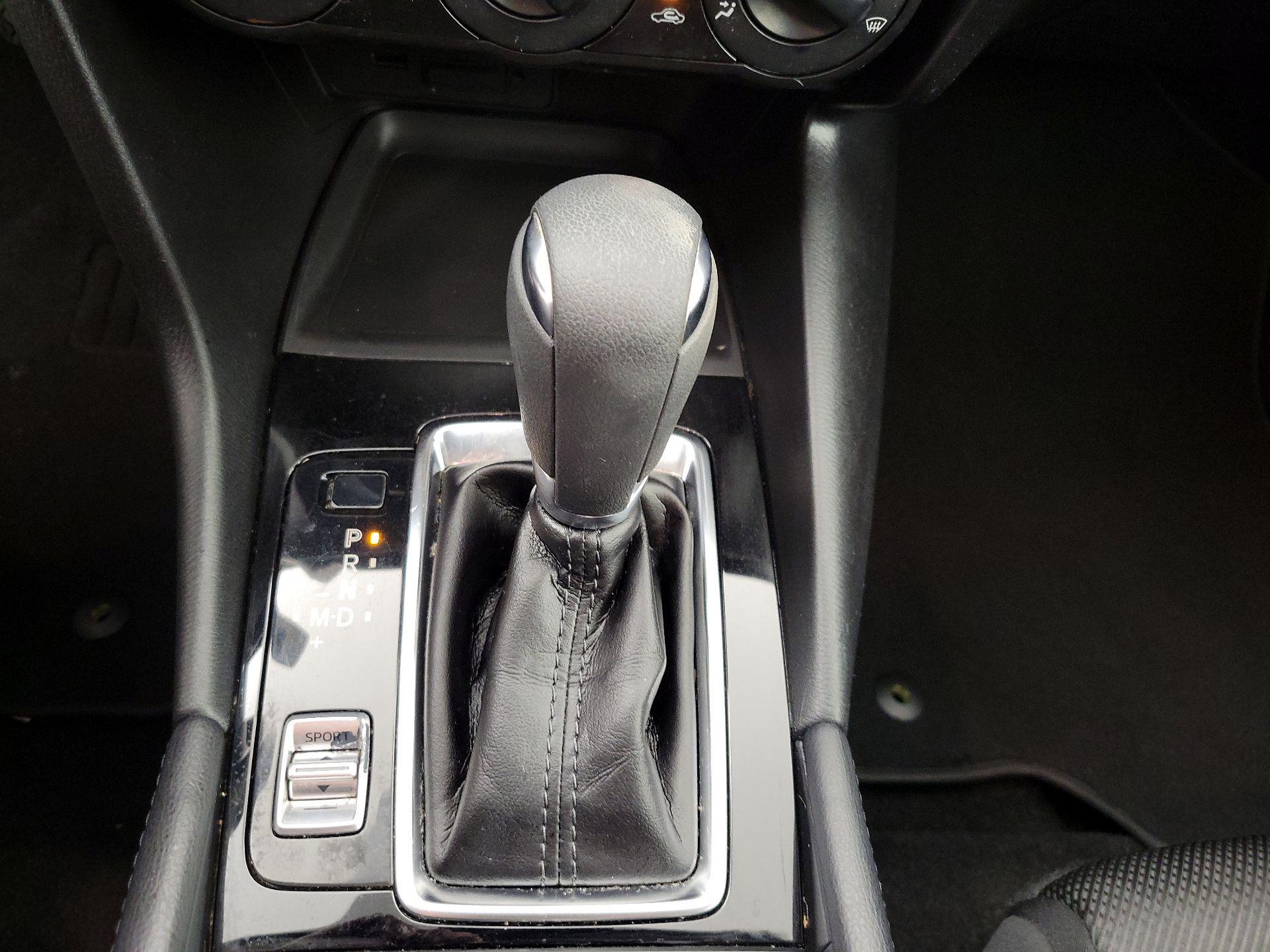 Thumbnail: 2018 Mazda Mazda3 - 17