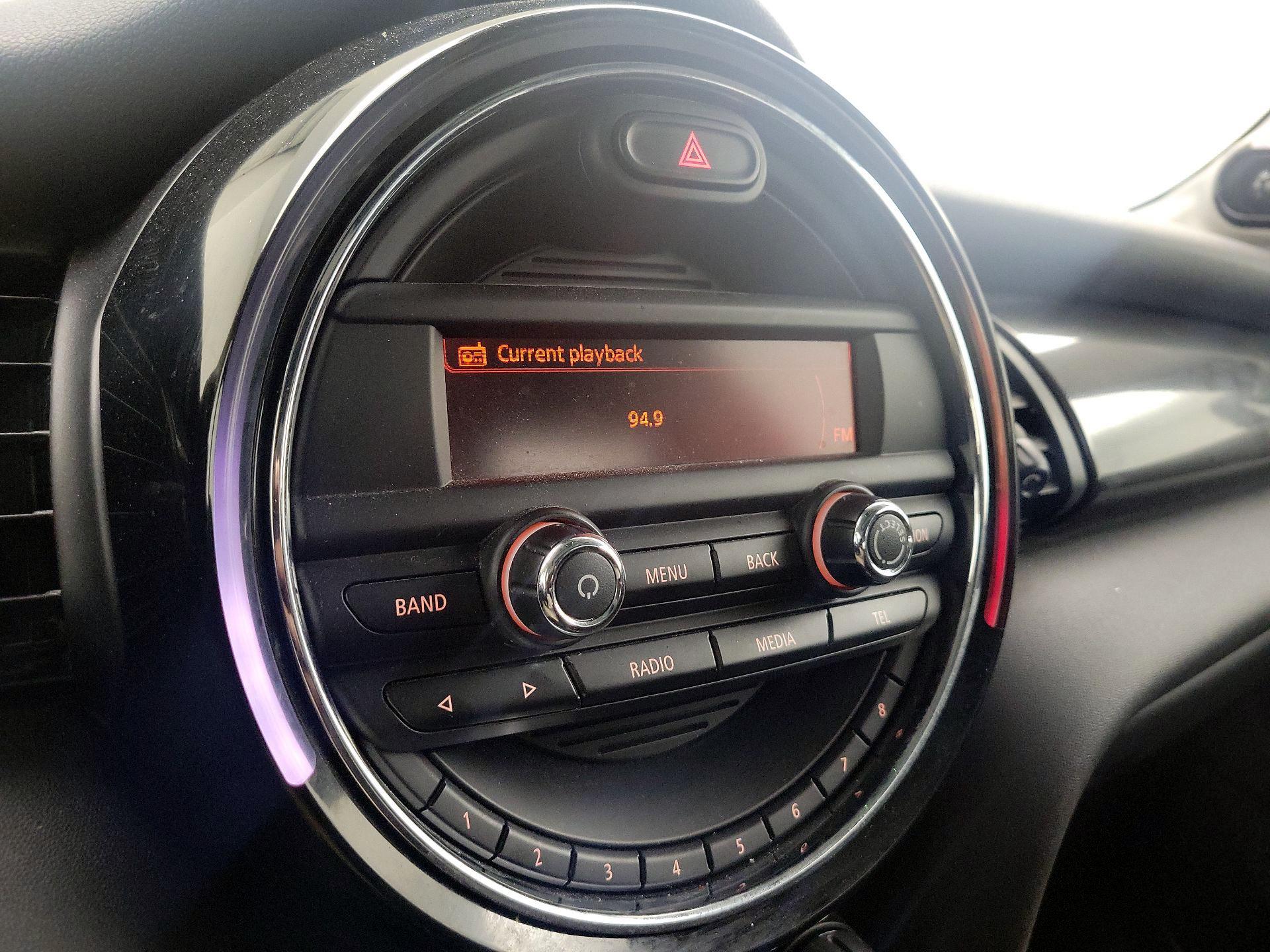 Thumbnail: 2015 MINI Cooper Hardtop - 14