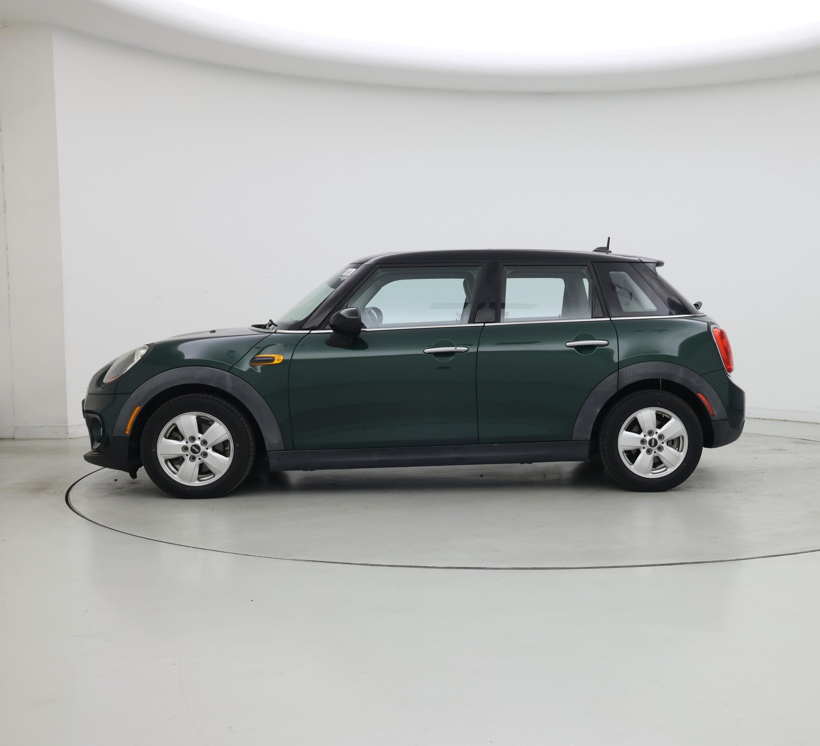 Thumbnail: 2015 MINI Cooper Hardtop - 3