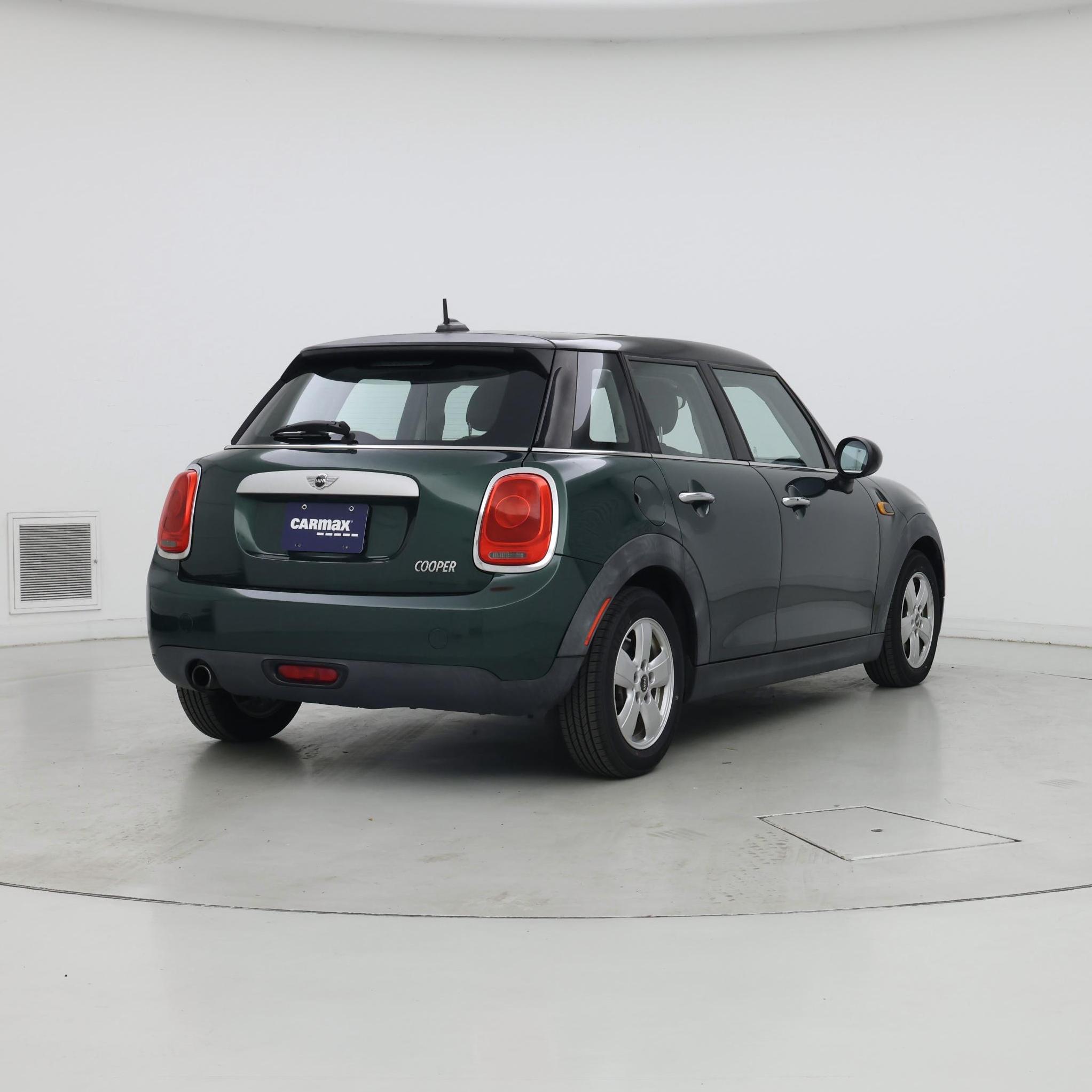 Thumbnail: 2015 MINI Cooper Hardtop - 8