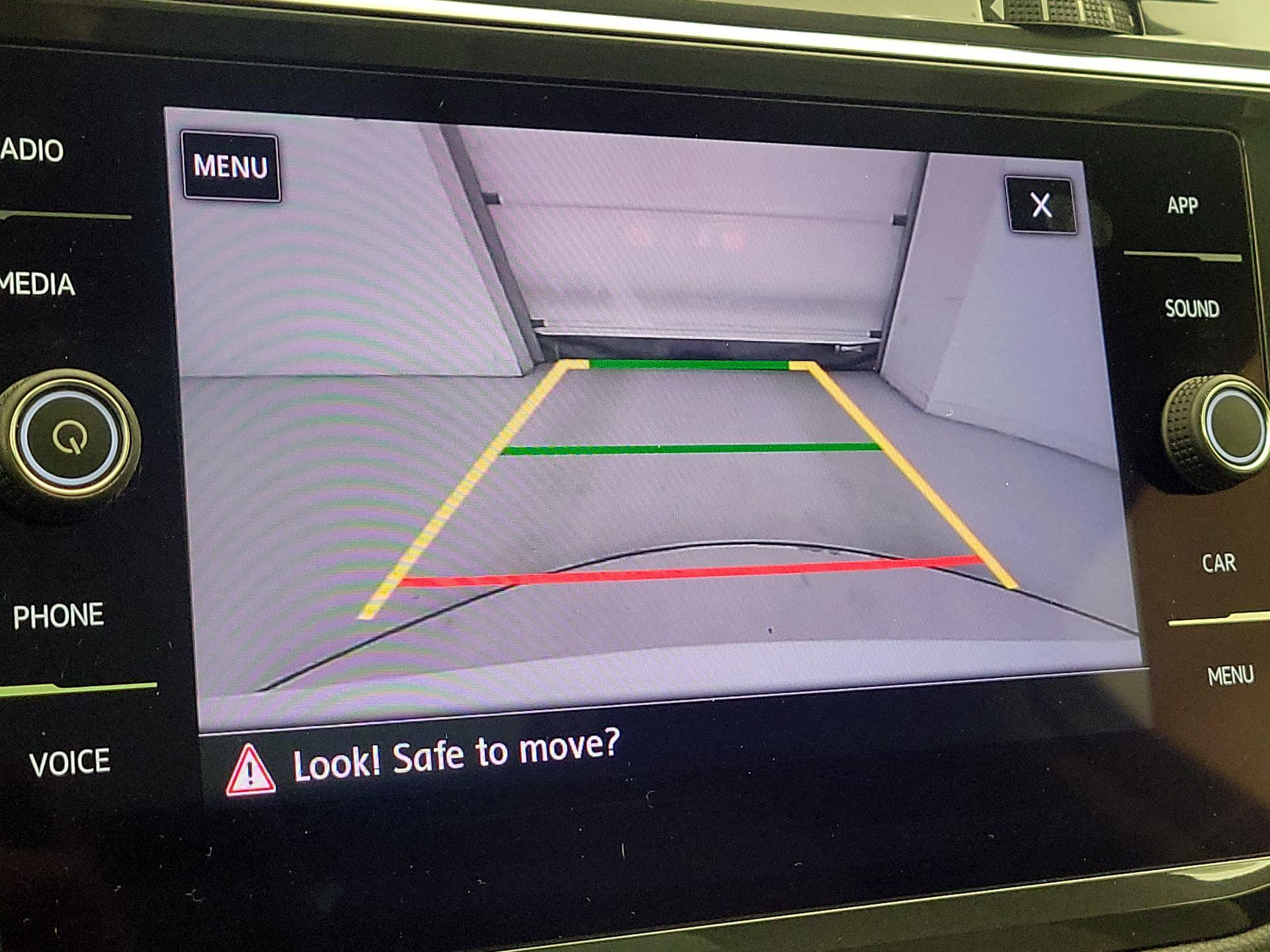 Thumbnail: 2018 Volkswagen Tiguan - 14