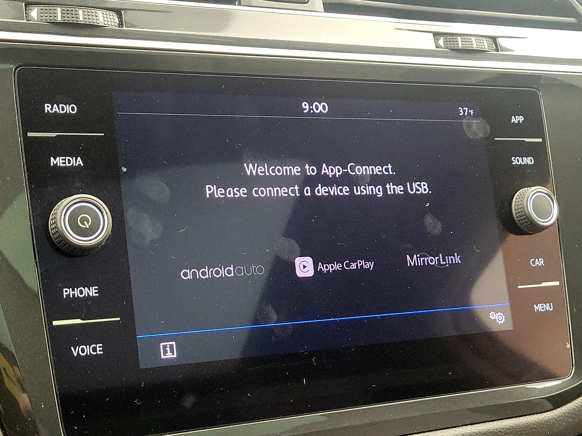 Thumbnail: 2018 Volkswagen Tiguan - 15