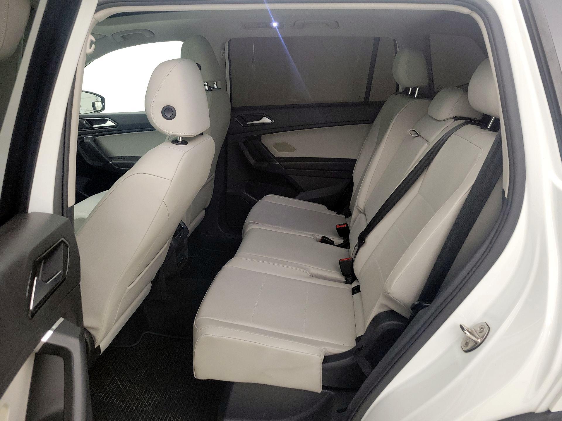 Thumbnail: 2018 Volkswagen Tiguan - 20