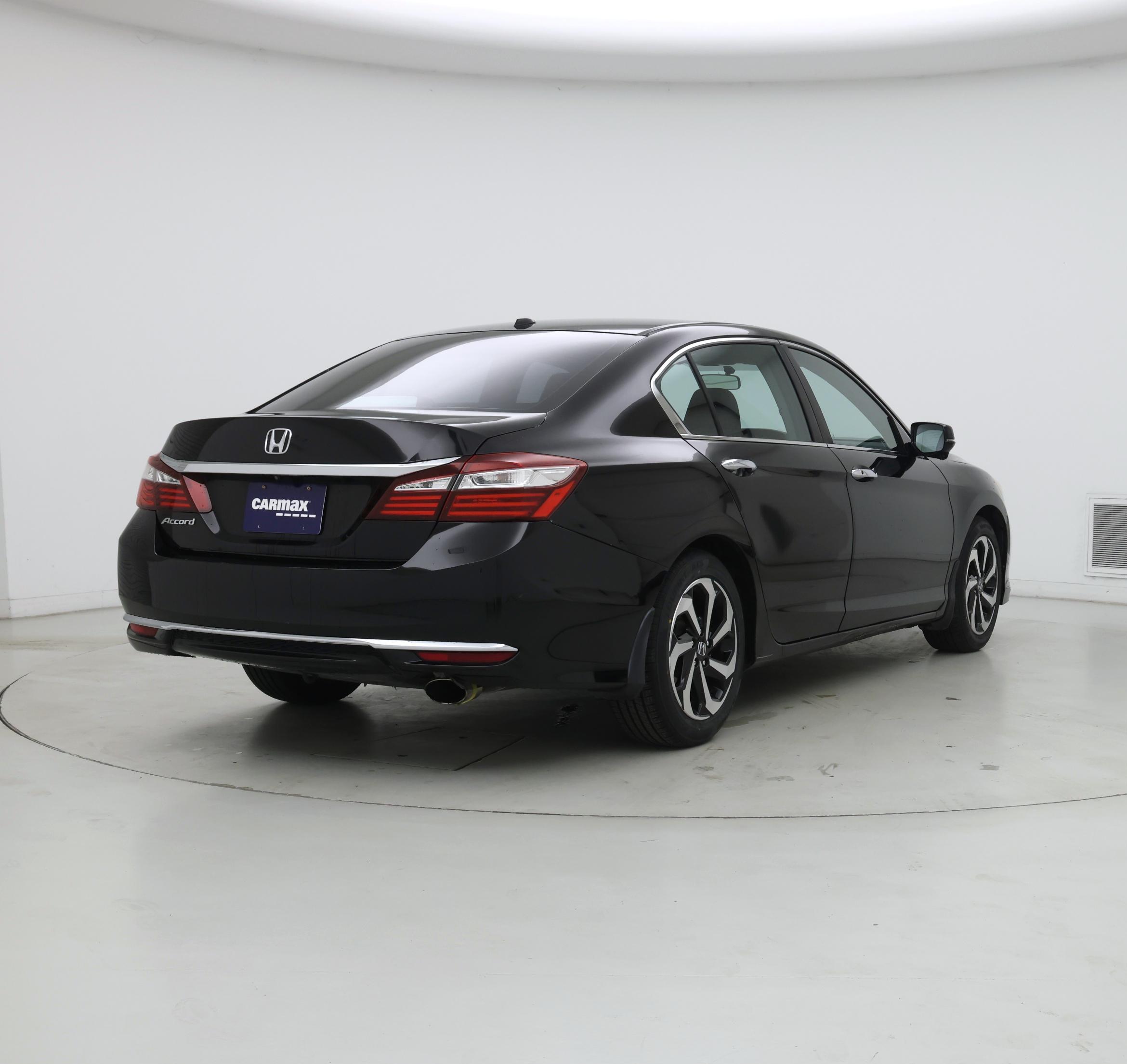 Thumbnail: 2016 Honda Accord - 8