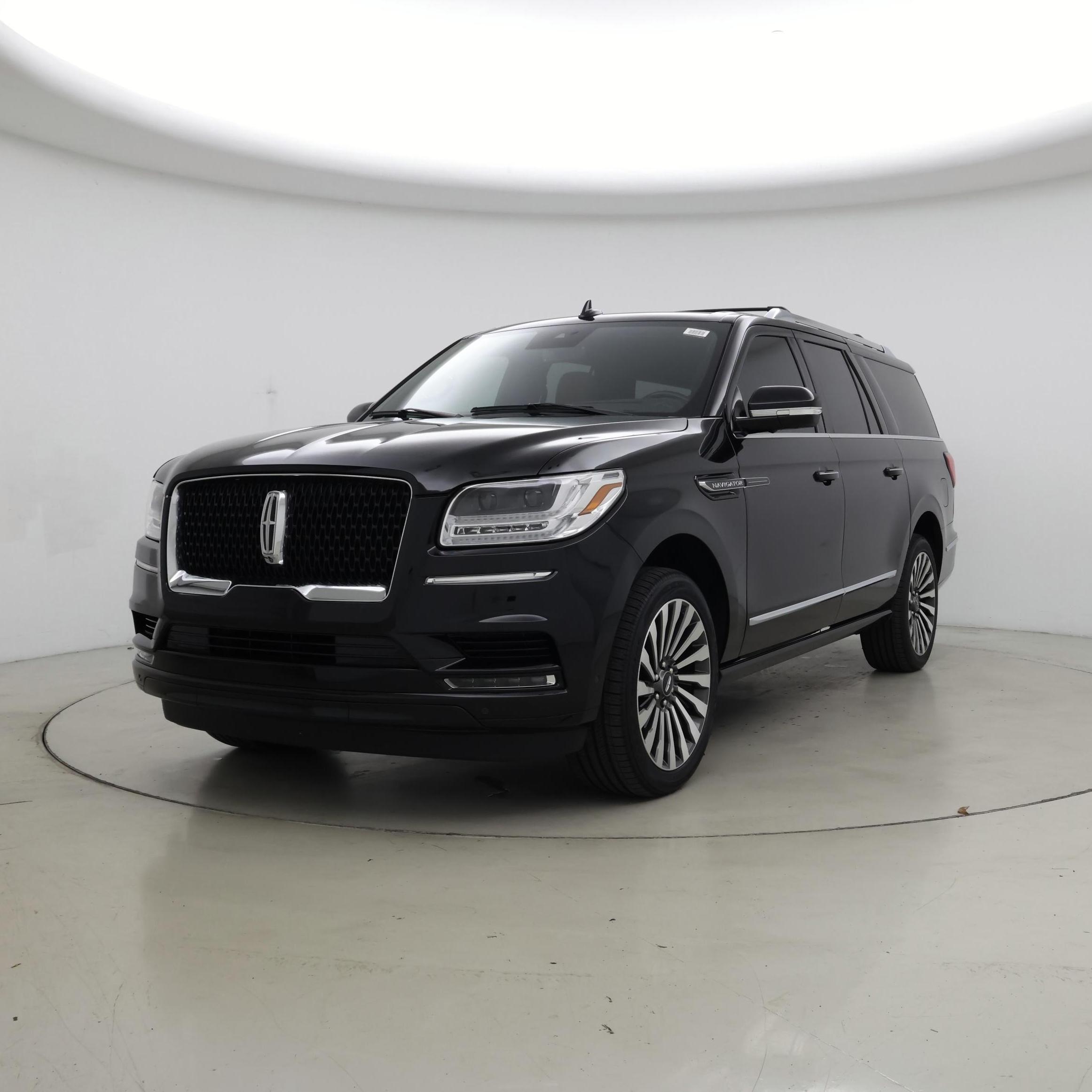 Thumbnail: 2021 Lincoln Navigator L - 4