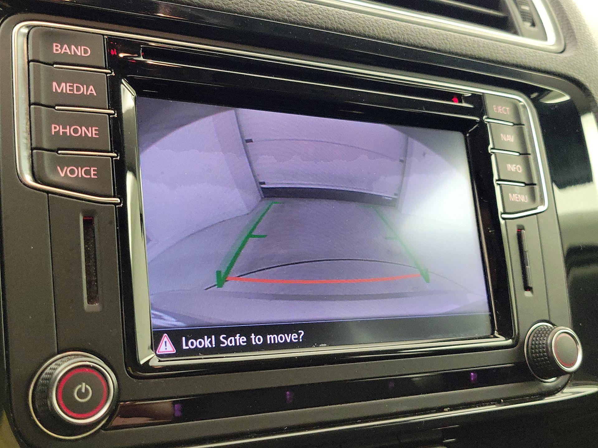 Thumbnail: 2016 Volkswagen Jetta - 14