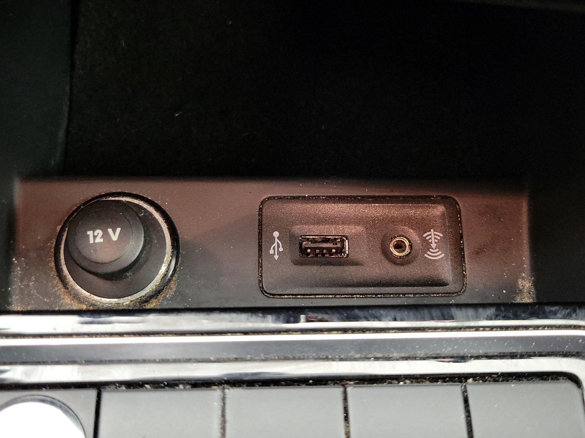 Thumbnail: 2016 Volkswagen Jetta - 18