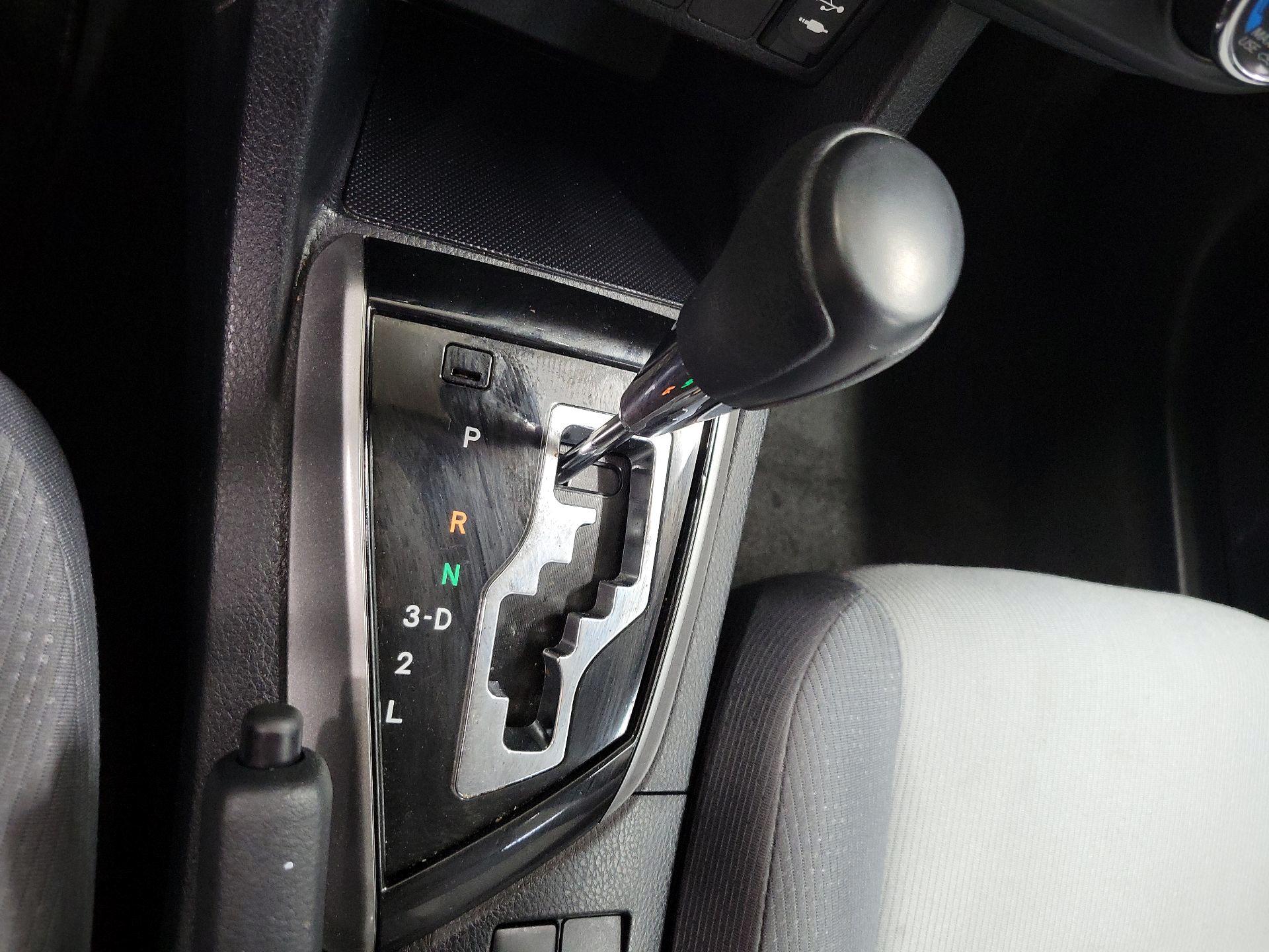 Thumbnail: 2016 Toyota Corolla - 16