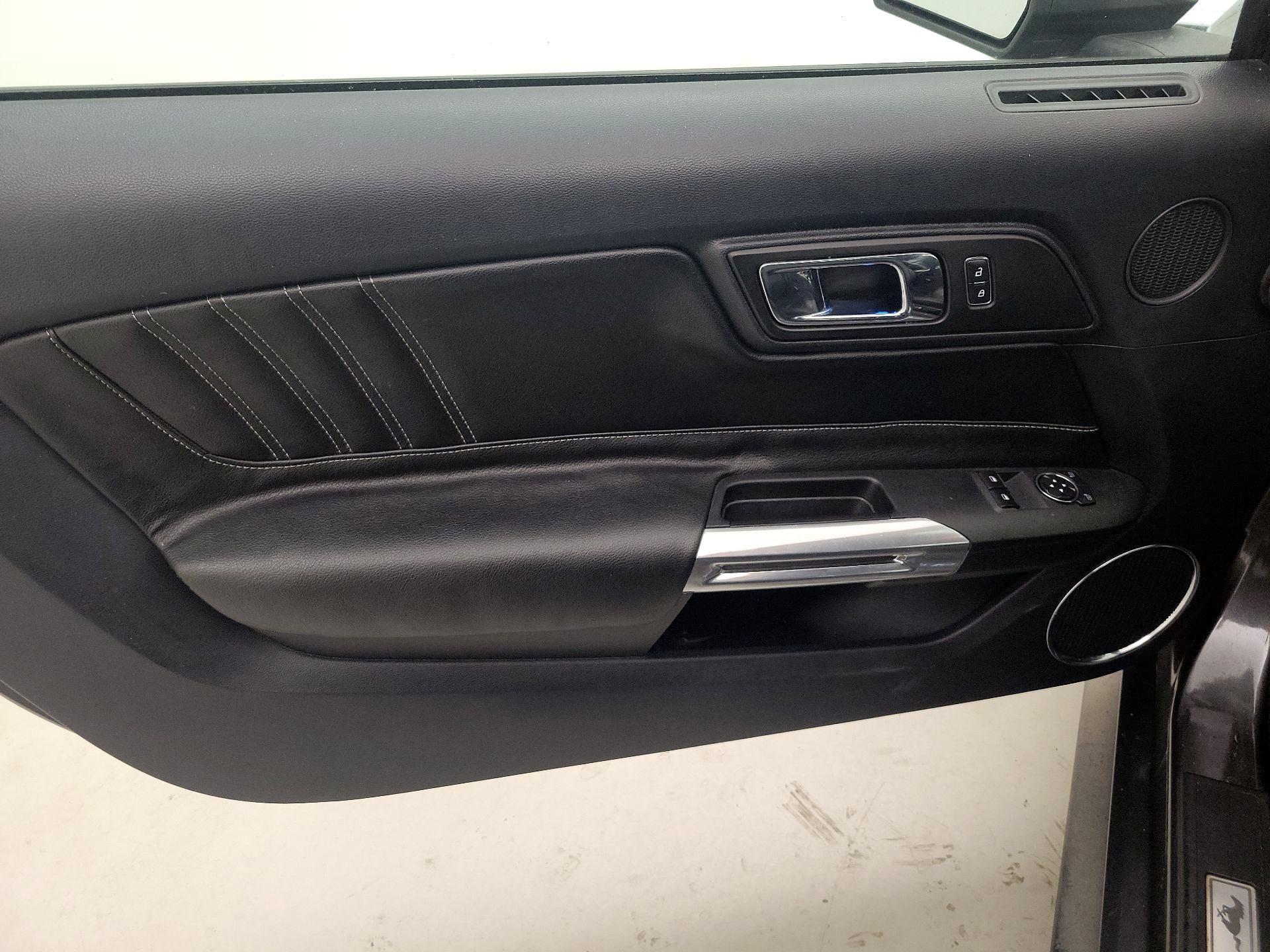 Thumbnail: 2015 Ford Mustang - 12