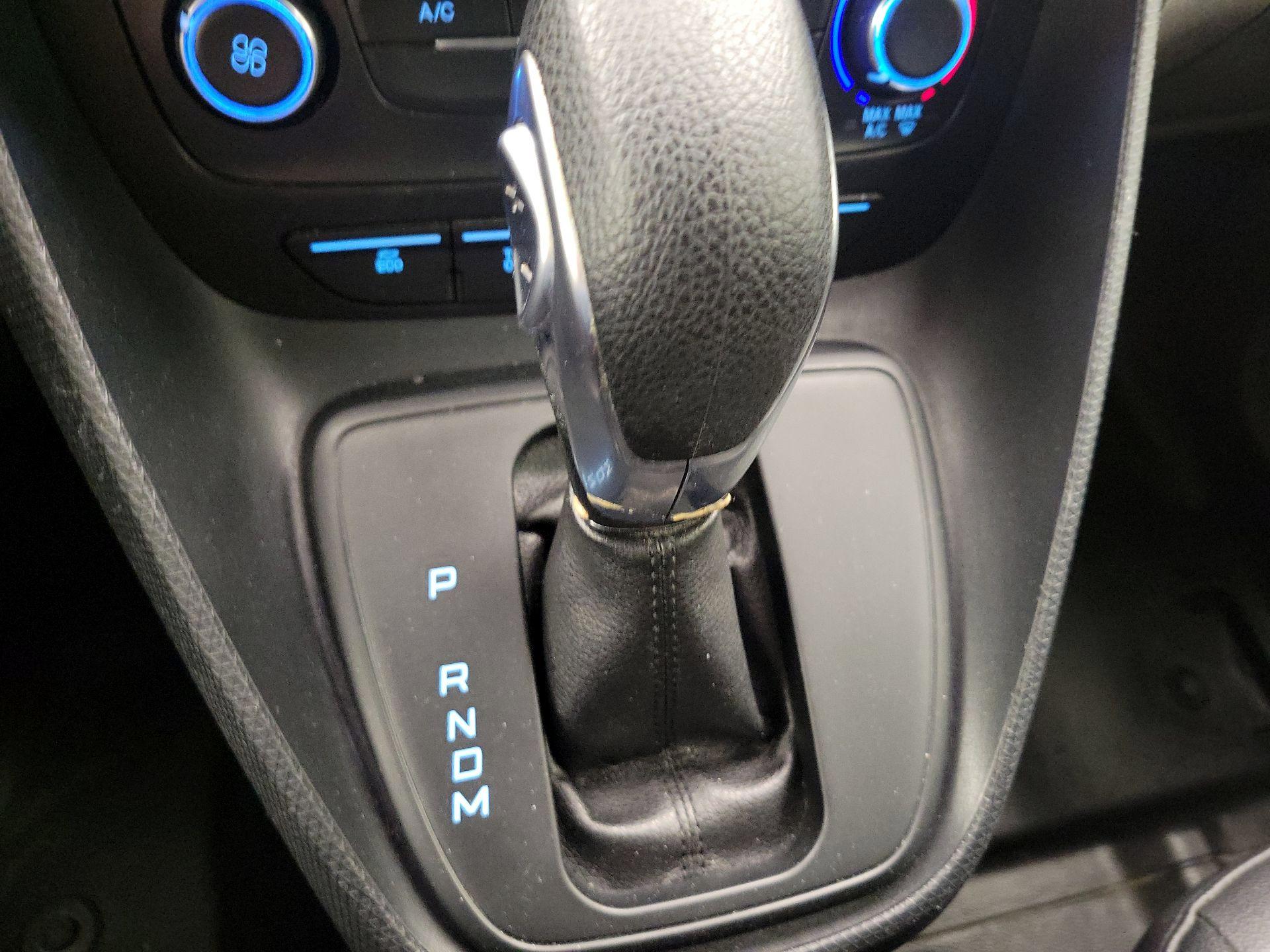 Thumbnail: 2020 Ford Transit Series - 17