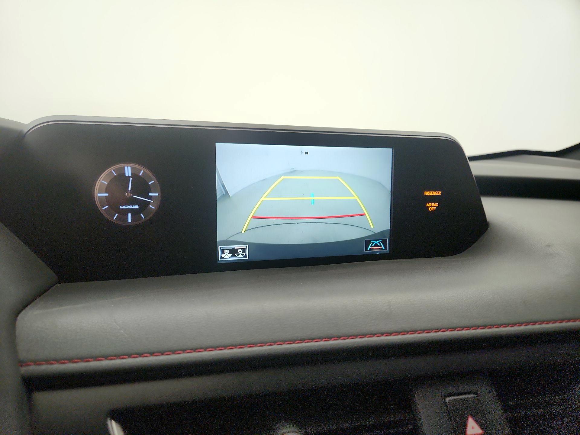 Thumbnail: 2022 Lexus UX - 14