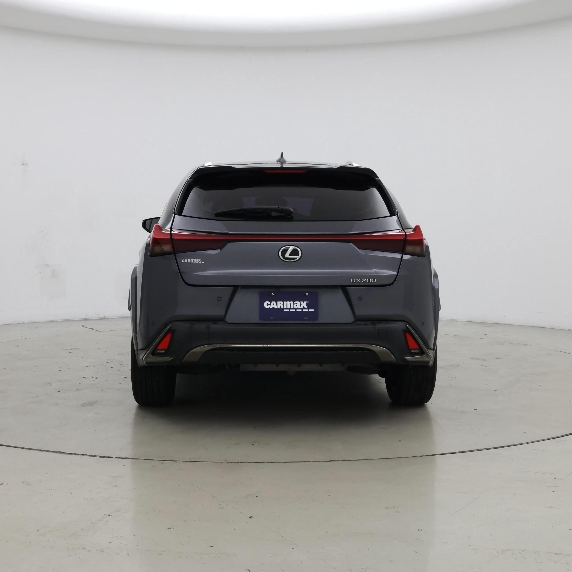 Thumbnail: 2022 Lexus UX - 6