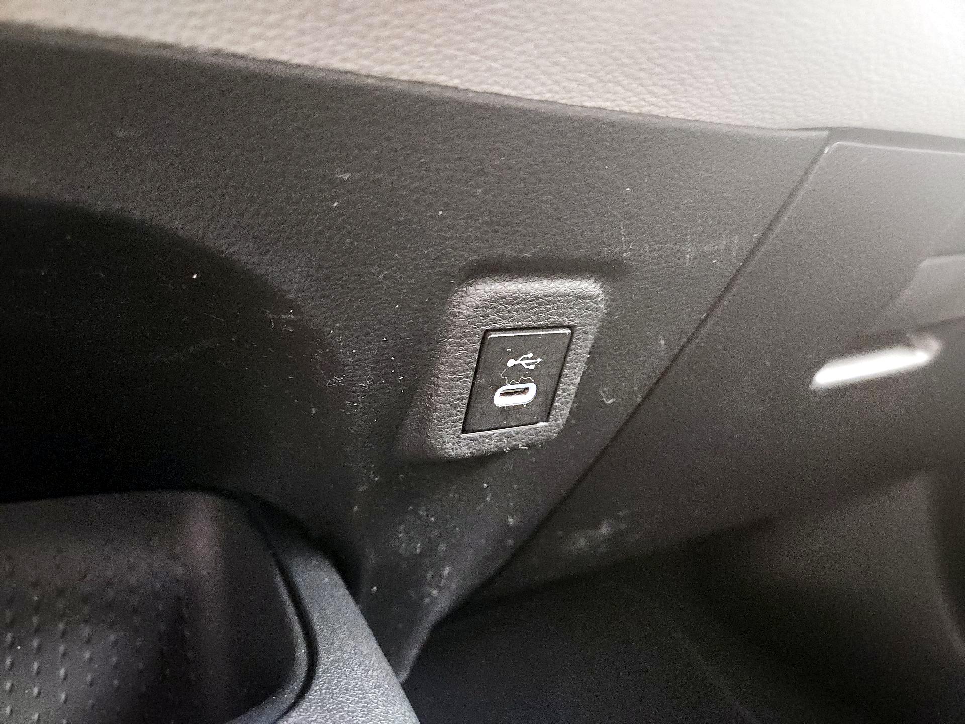 Thumbnail: 2023 Toyota Corolla - 18