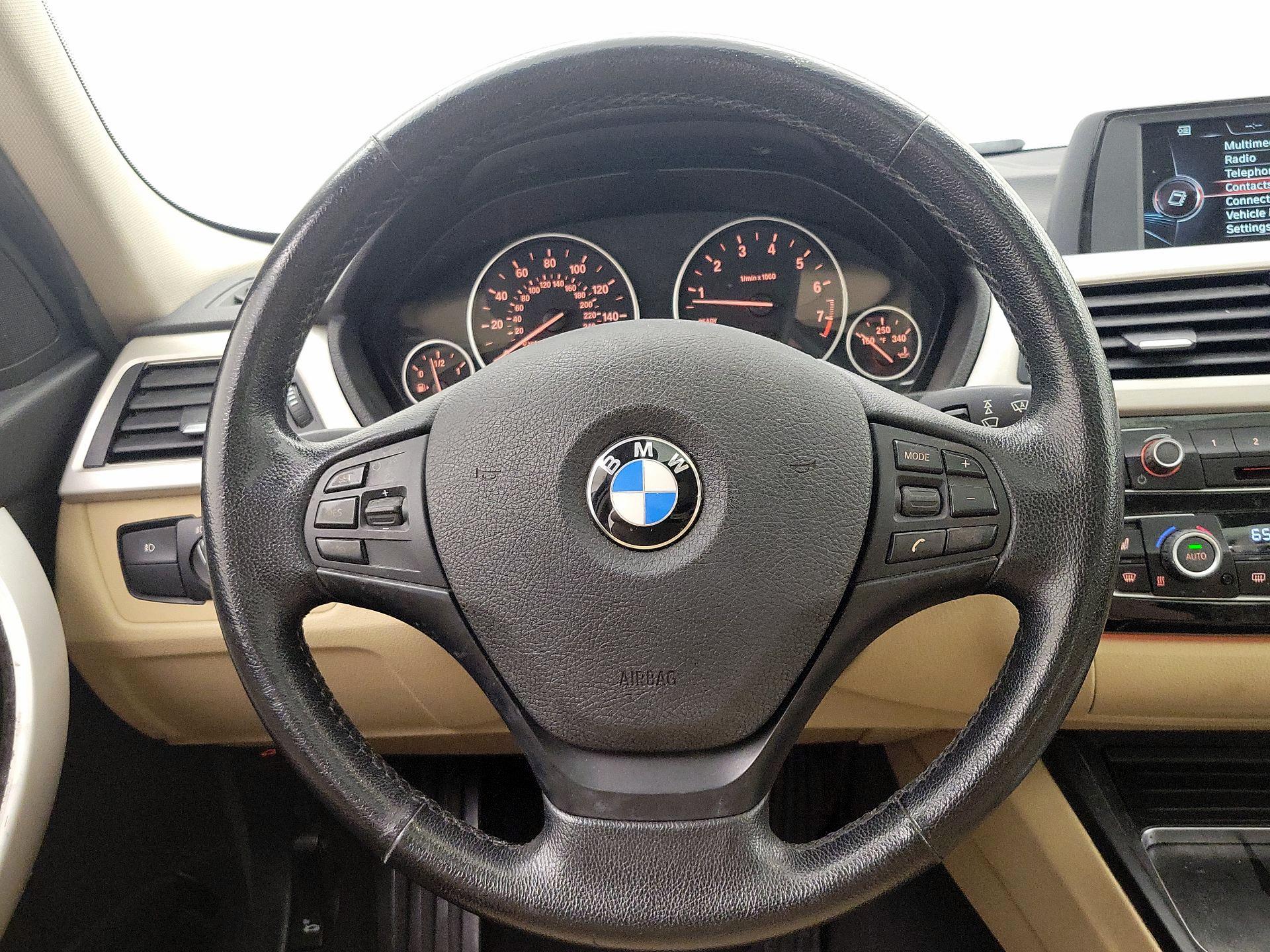 Thumbnail: 2017 BMW 3 Series - 10