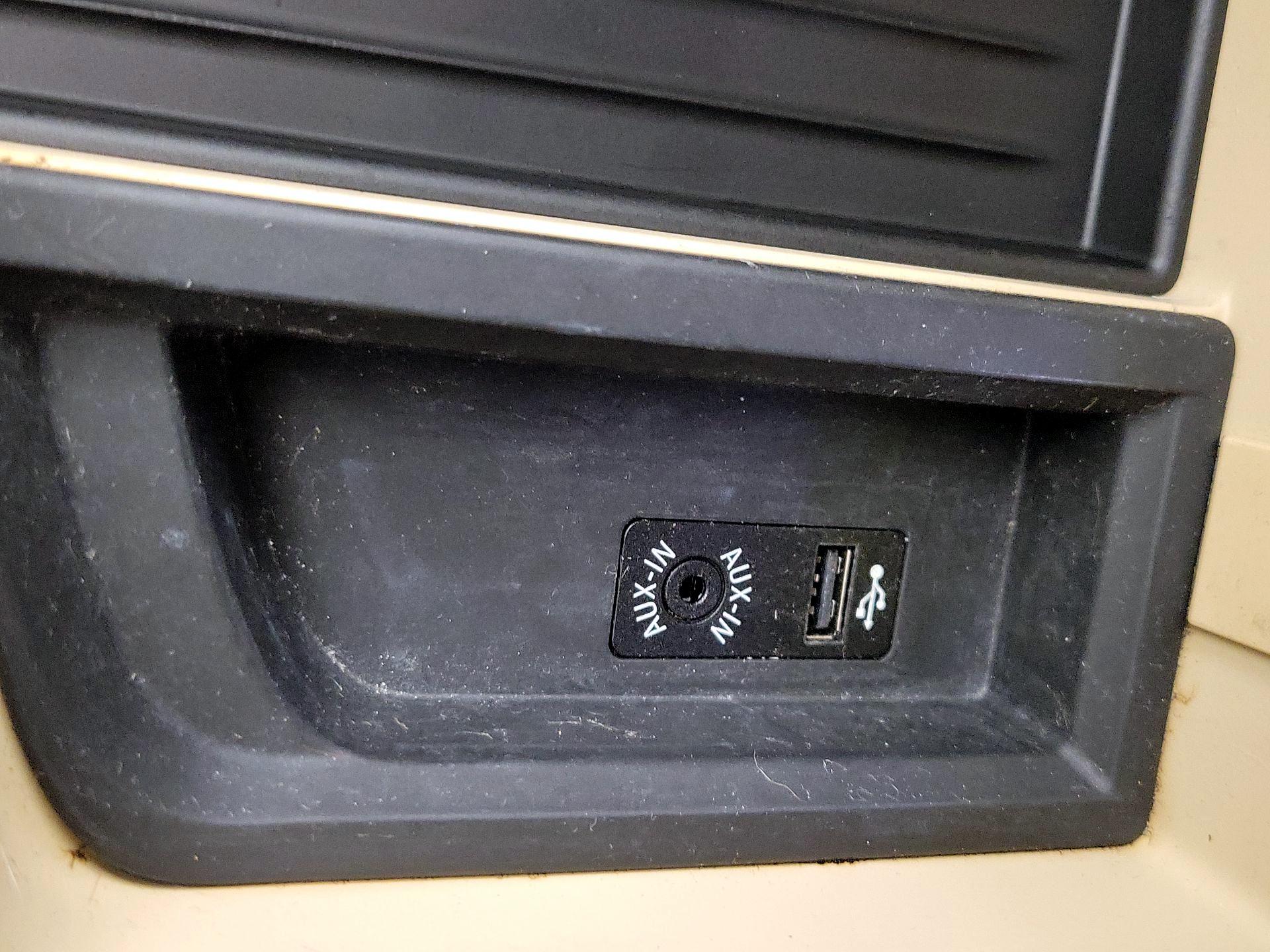 Thumbnail: 2017 BMW 3 Series - 17