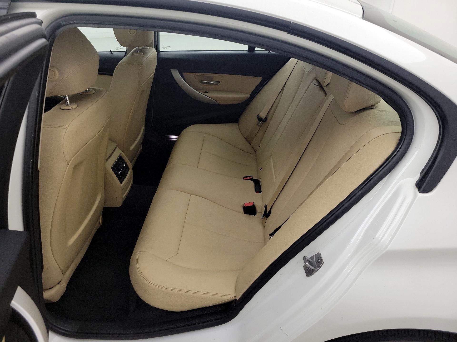 Thumbnail: 2017 BMW 3 Series - 19