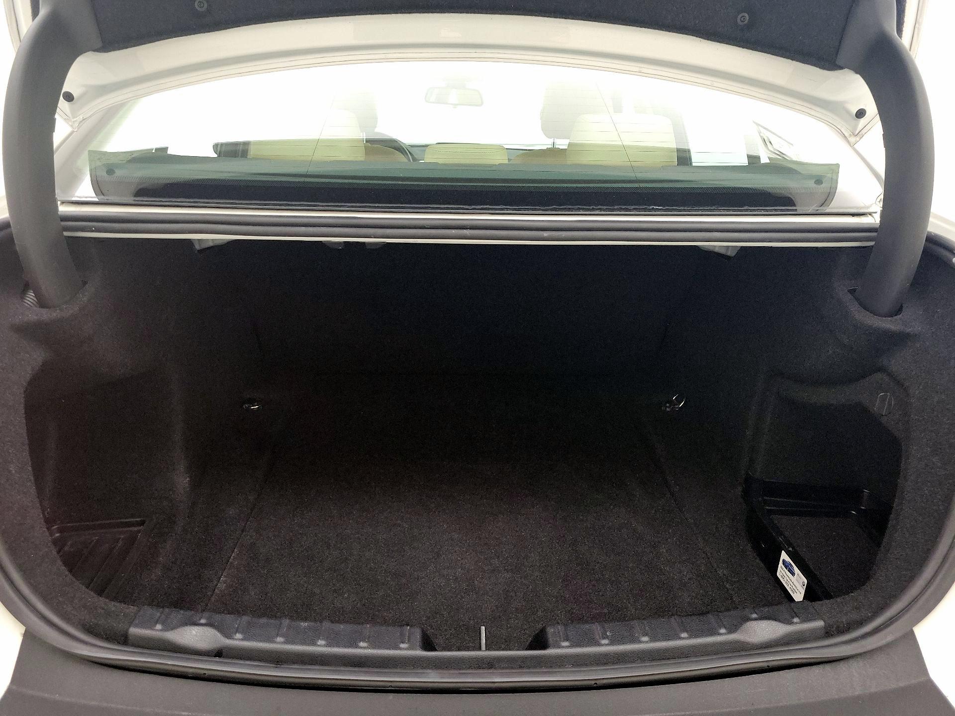 Thumbnail: 2017 BMW 3 Series - 20