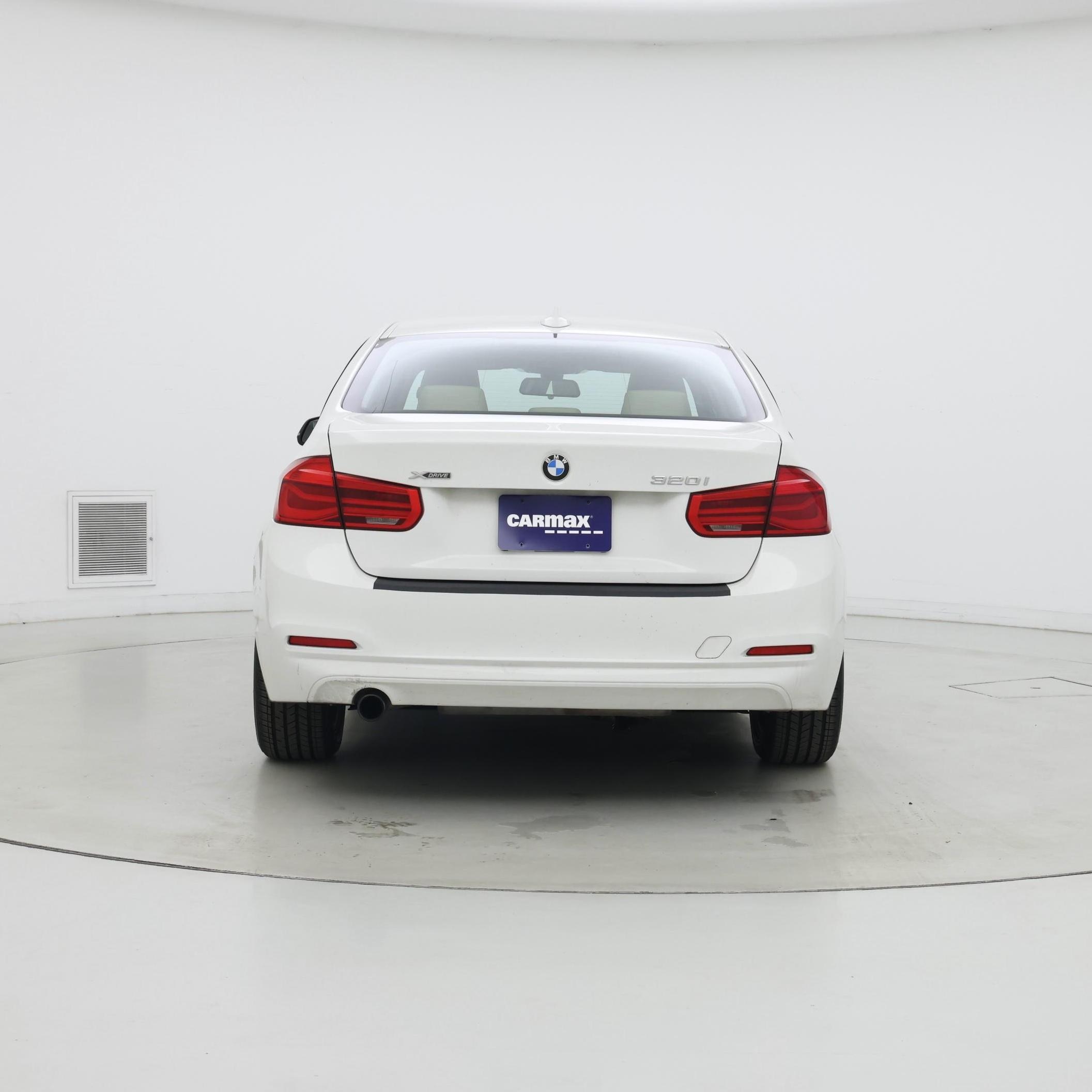 Thumbnail: 2017 BMW 3 Series - 6