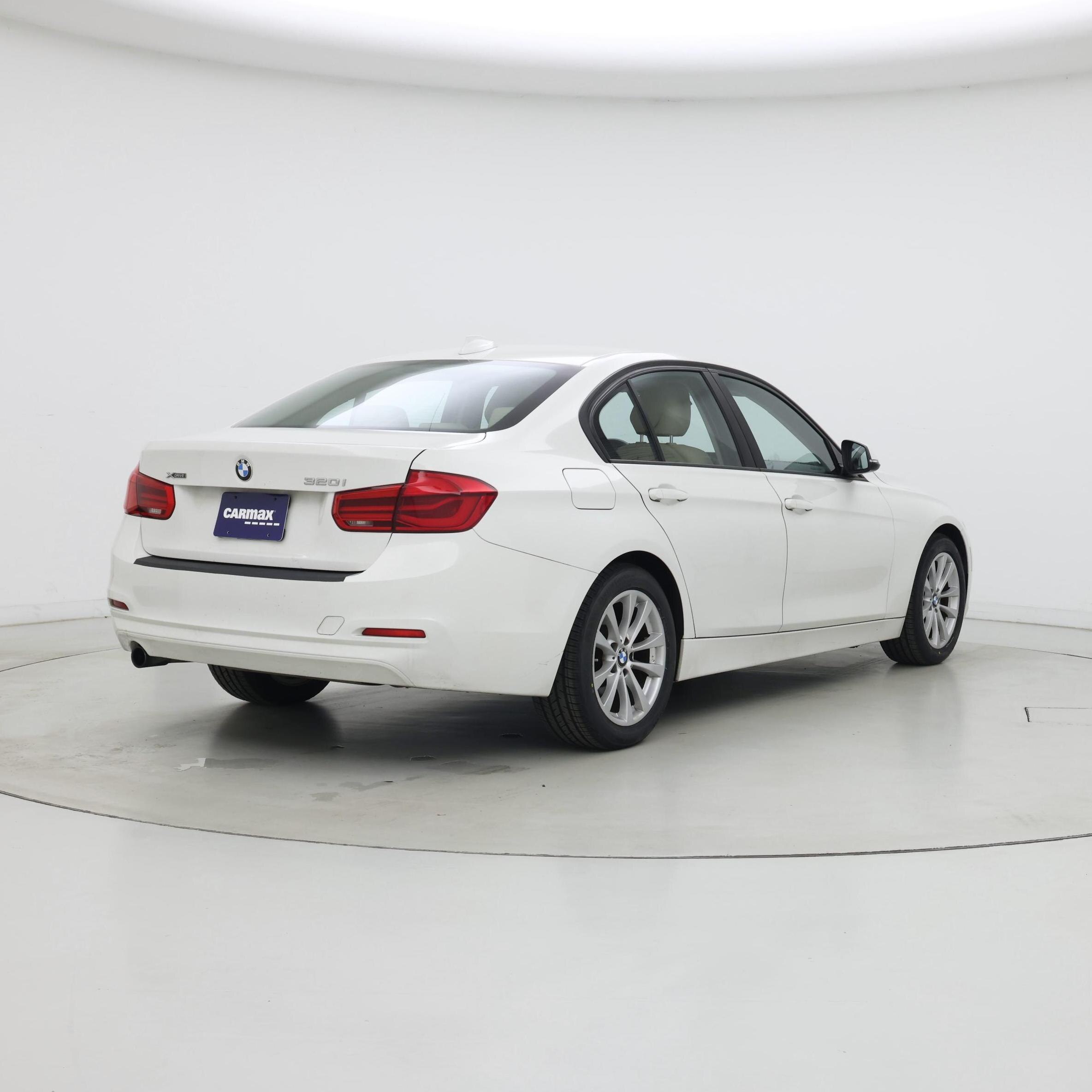 Thumbnail: 2017 BMW 3 Series - 8